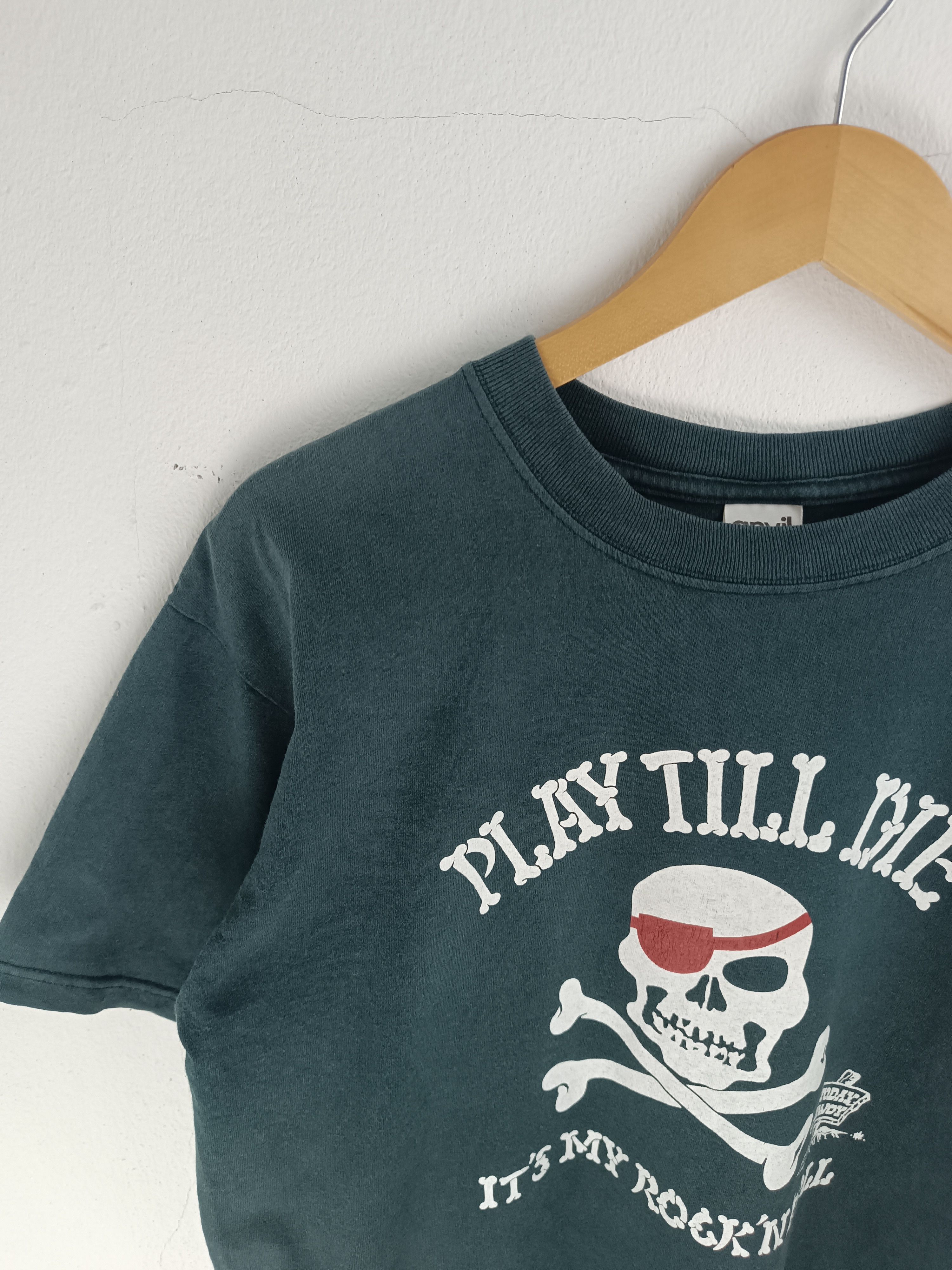 Band Tees VINTAGE FADED Y2K YO-KING JAPANESE SINGER TEE Size US M / EU 48-50 / 2 - 6 Thumbnail