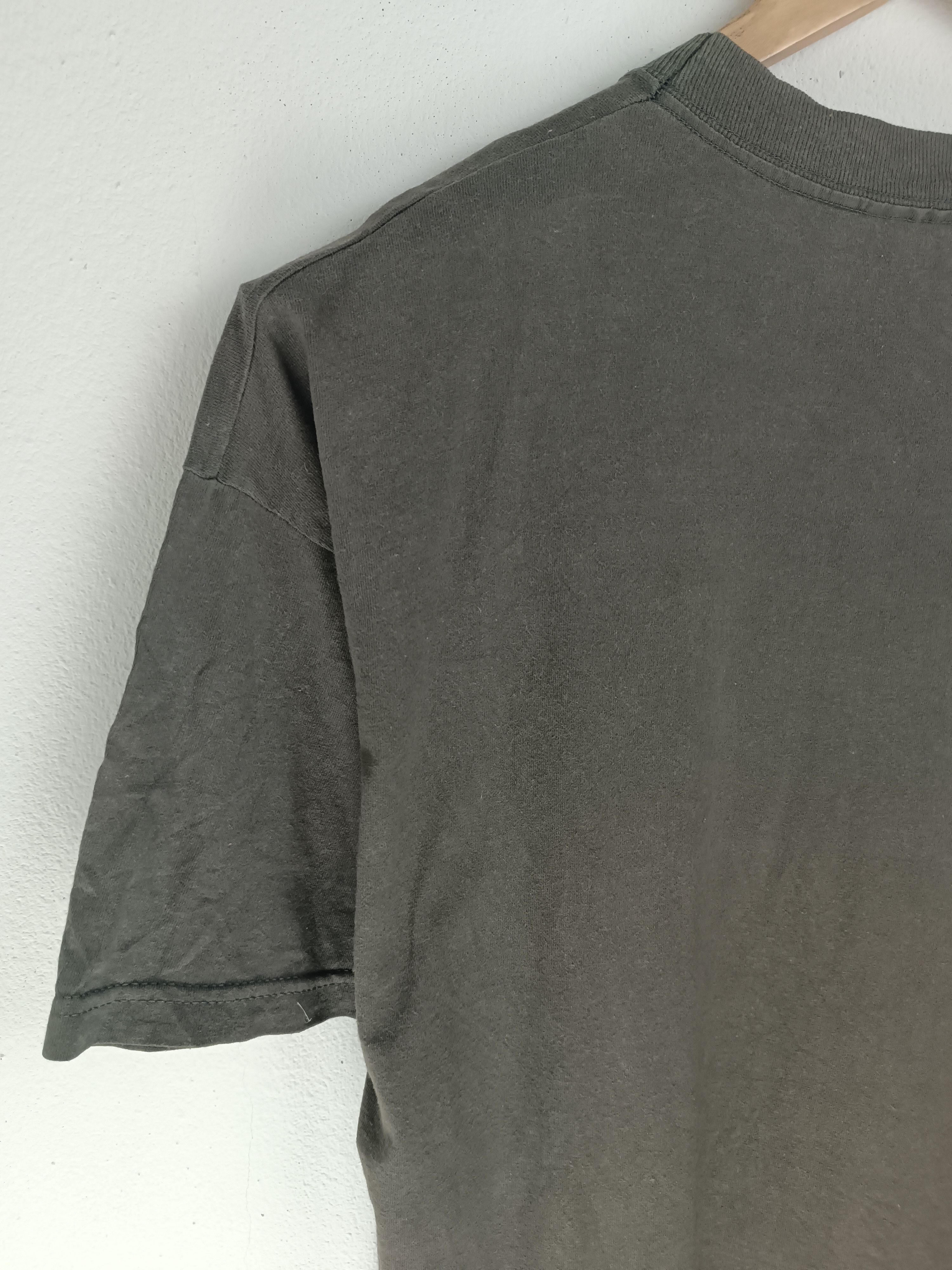 Band Tees FADED VINTAGE 90's WEEZER RARE (greenday radiohead foo) Size US XL / EU 56 / 4 - 11 Thumbnail
