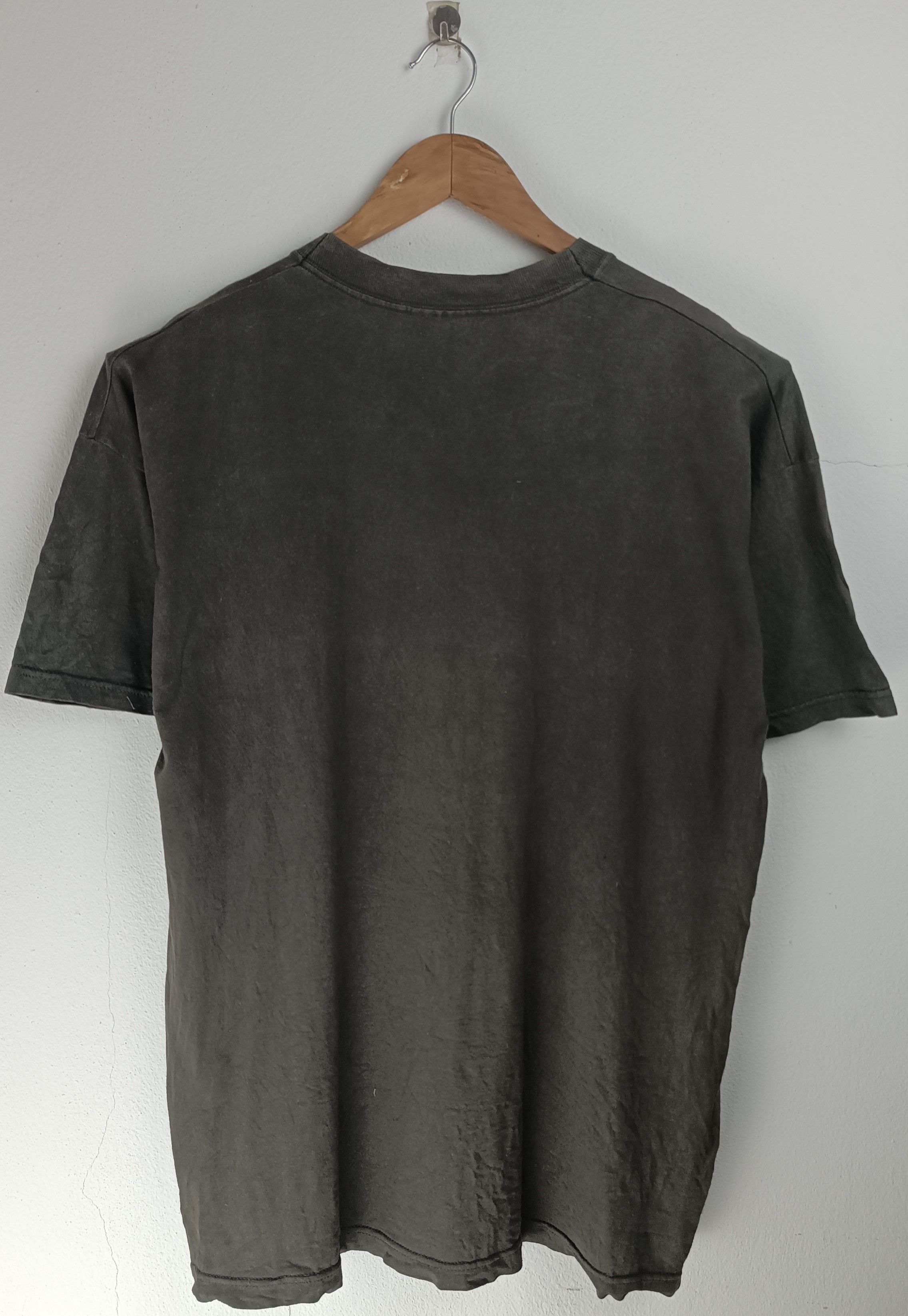 Band Tees FADED VINTAGE 90's WEEZER RARE (greenday radiohead foo) Size US XL / EU 56 / 4 - 10 Thumbnail