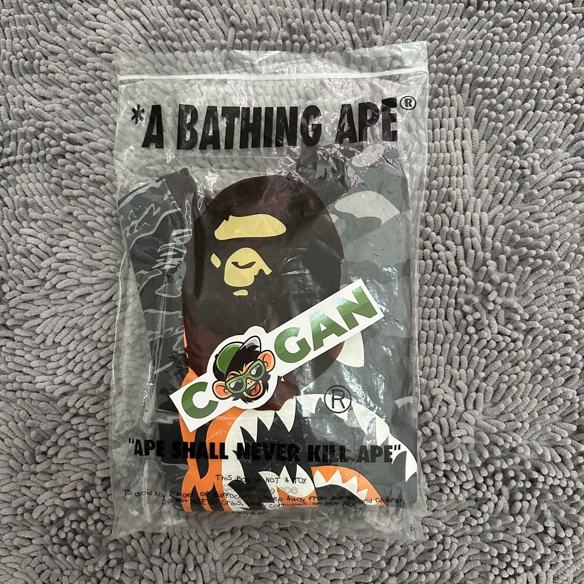 Bape × Undefeated Bape x Undefeated Tiger Shark Half Crewneck  