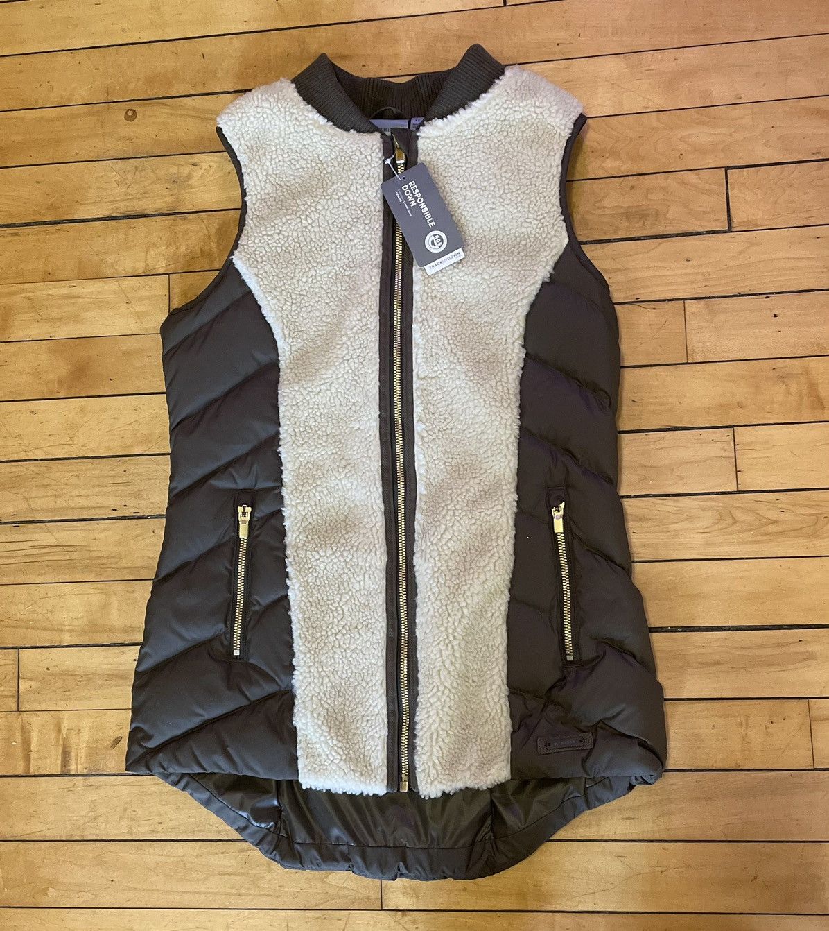 Athleta responsible hot sale down vest