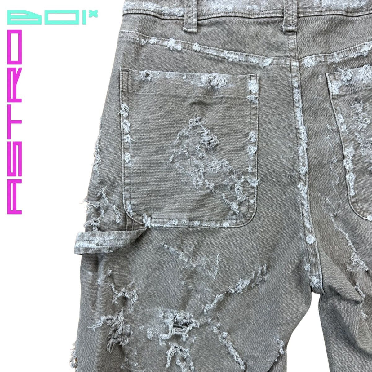Abercrombie & Fitch ASTROBOI* A&F TAN DISTRESSED WORKWEAR SHORTS_30" Size US 30 / EU 46 - 8 Thumbnail