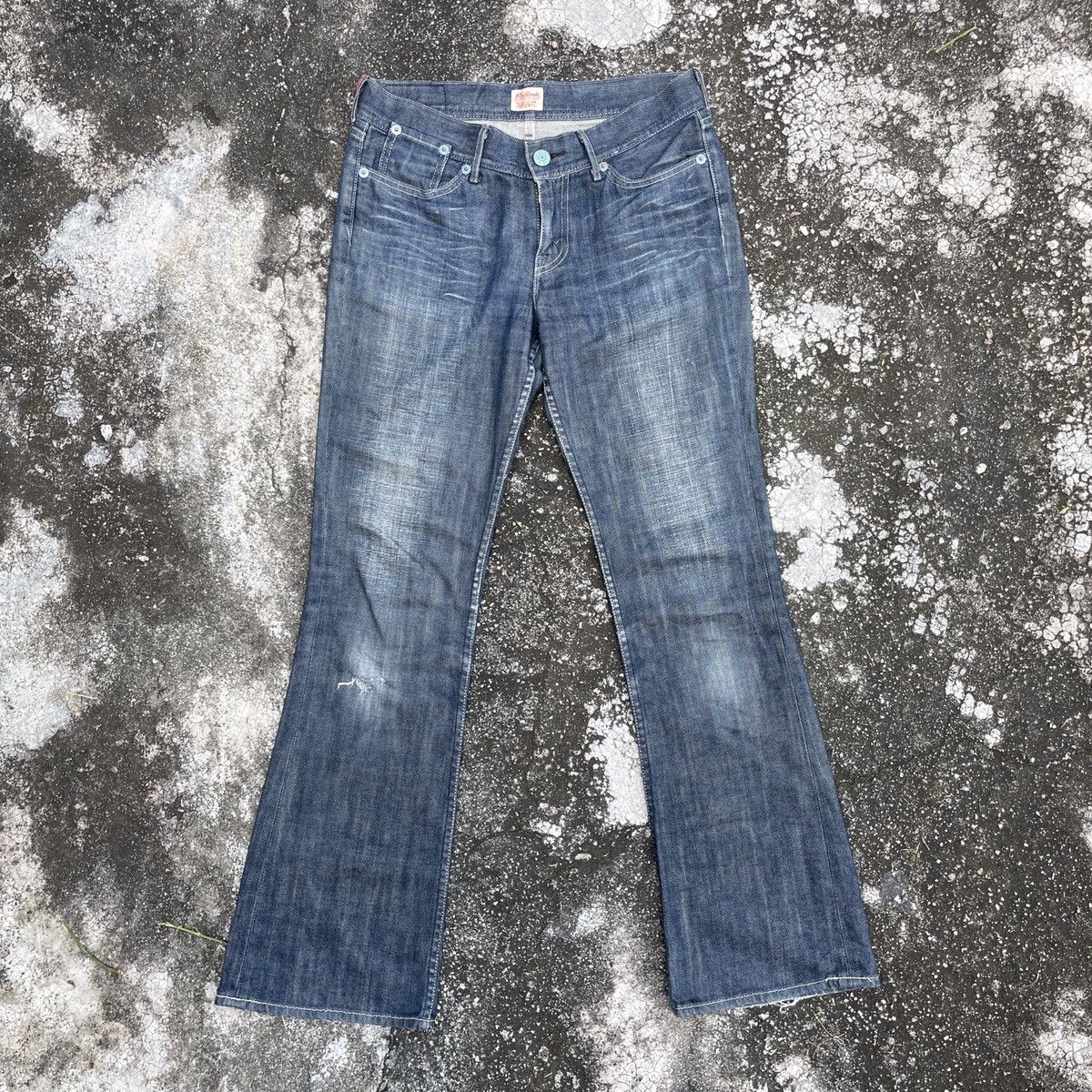 image of Vintage Levis Reloop Unisex Denim Jeans in Blue, Women's (Size 32)