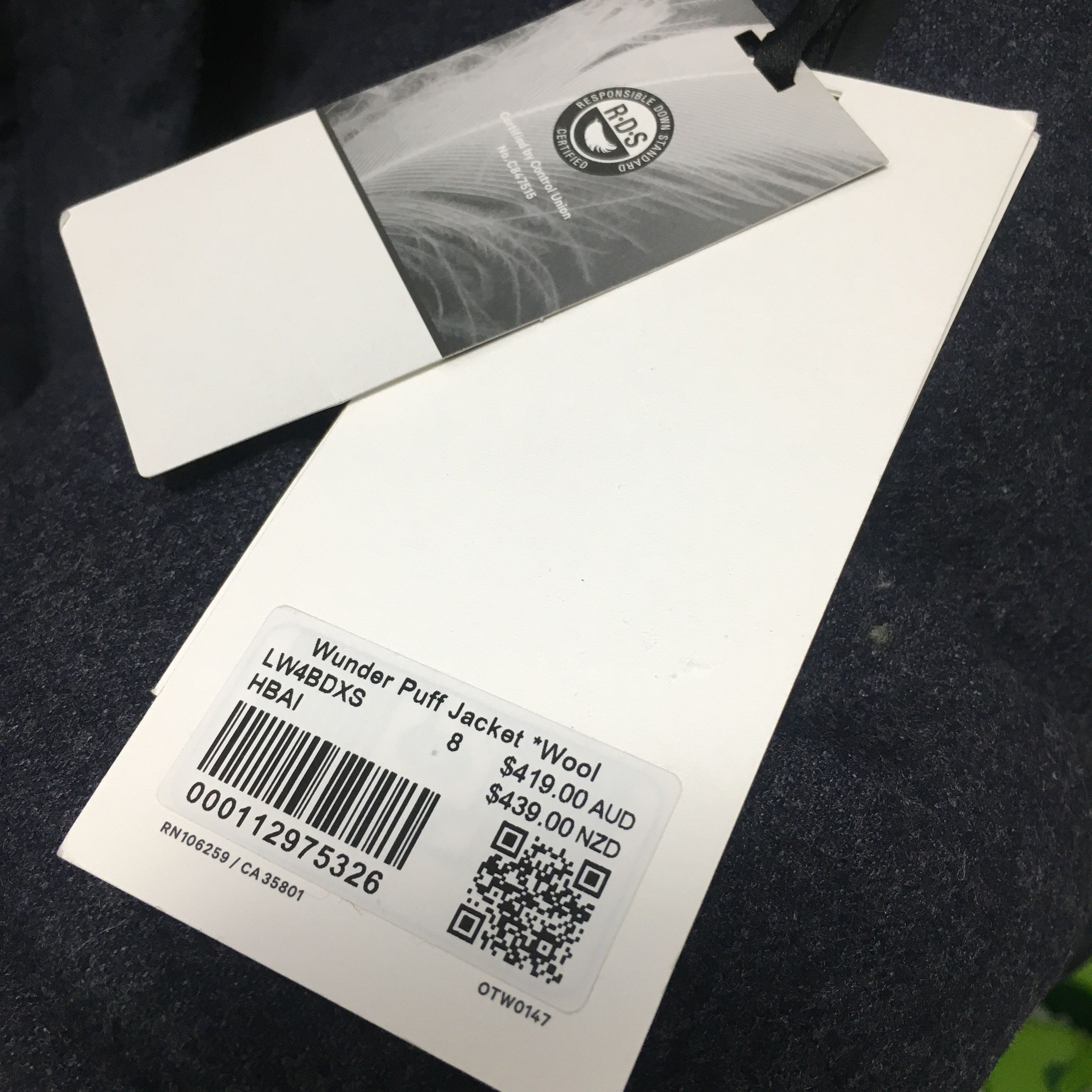 Lululemon Wunder Puff Jacket Wool Size M / US 6-8 / IT 42-44 - 12 Thumbnail