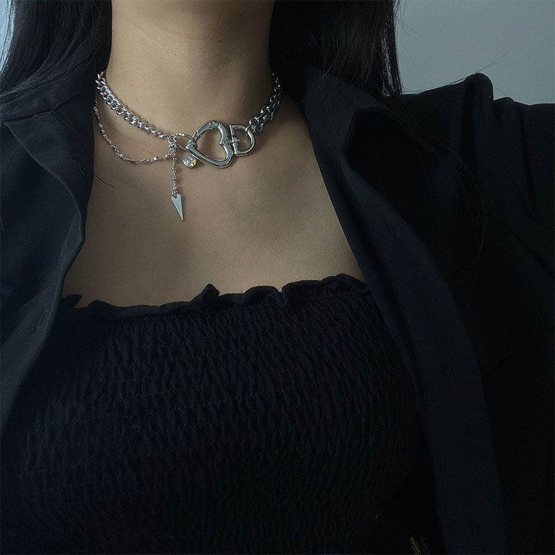 Jewelry Silver Color Heart Shaped Choker Necklace Size ONE SIZE - 5 Thumbnail