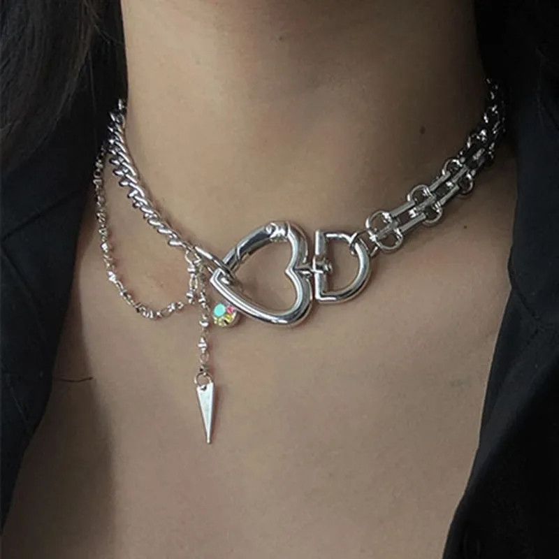 Jewelry Silver Color Heart Shaped Choker Necklace Size ONE SIZE - 1 Thumbnail