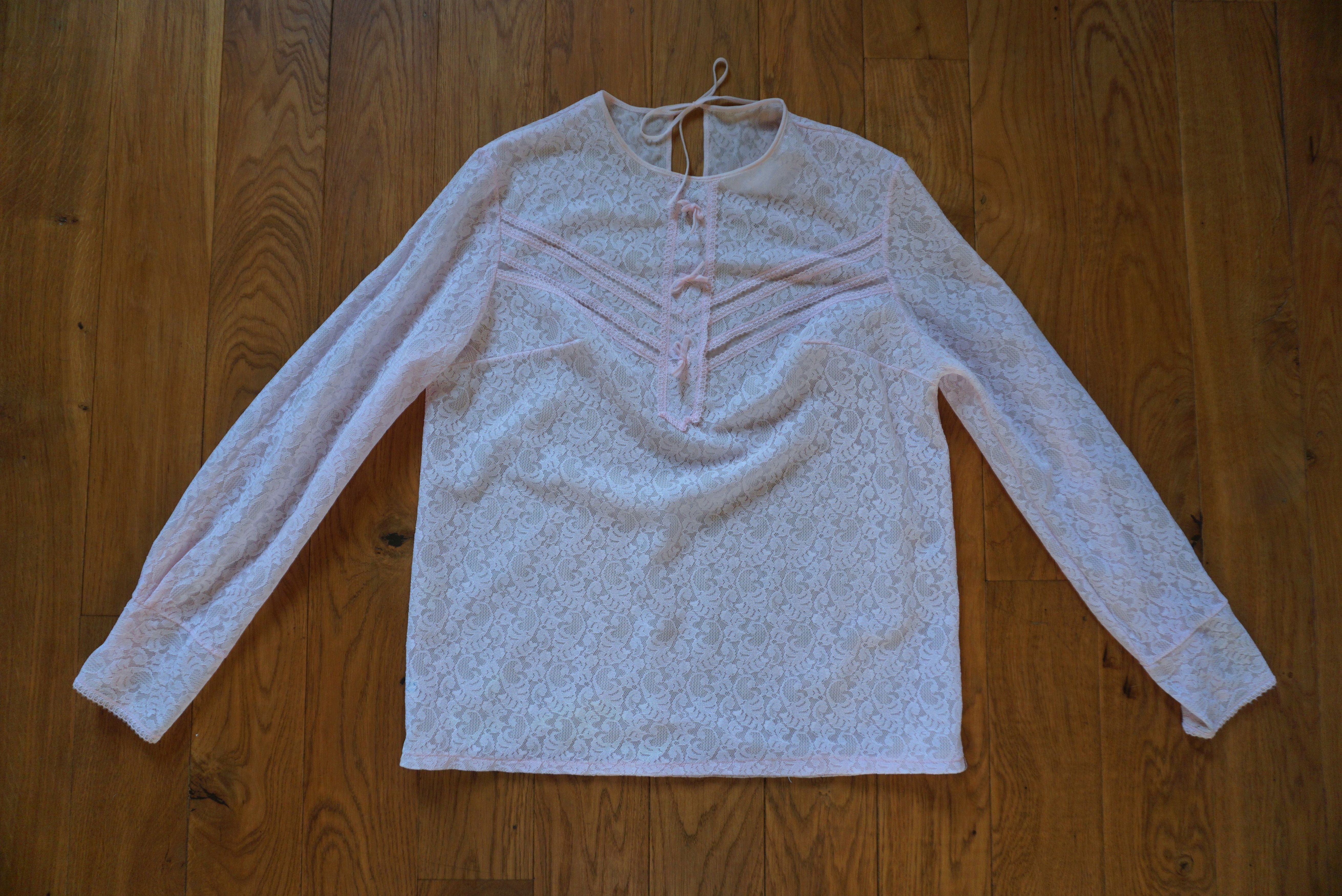 Vintage True vintage 60's 70's blouse S/M 6/8 sheer lace cute Lolita Size M / US 6-8 / IT 42-44 - 11 Thumbnail