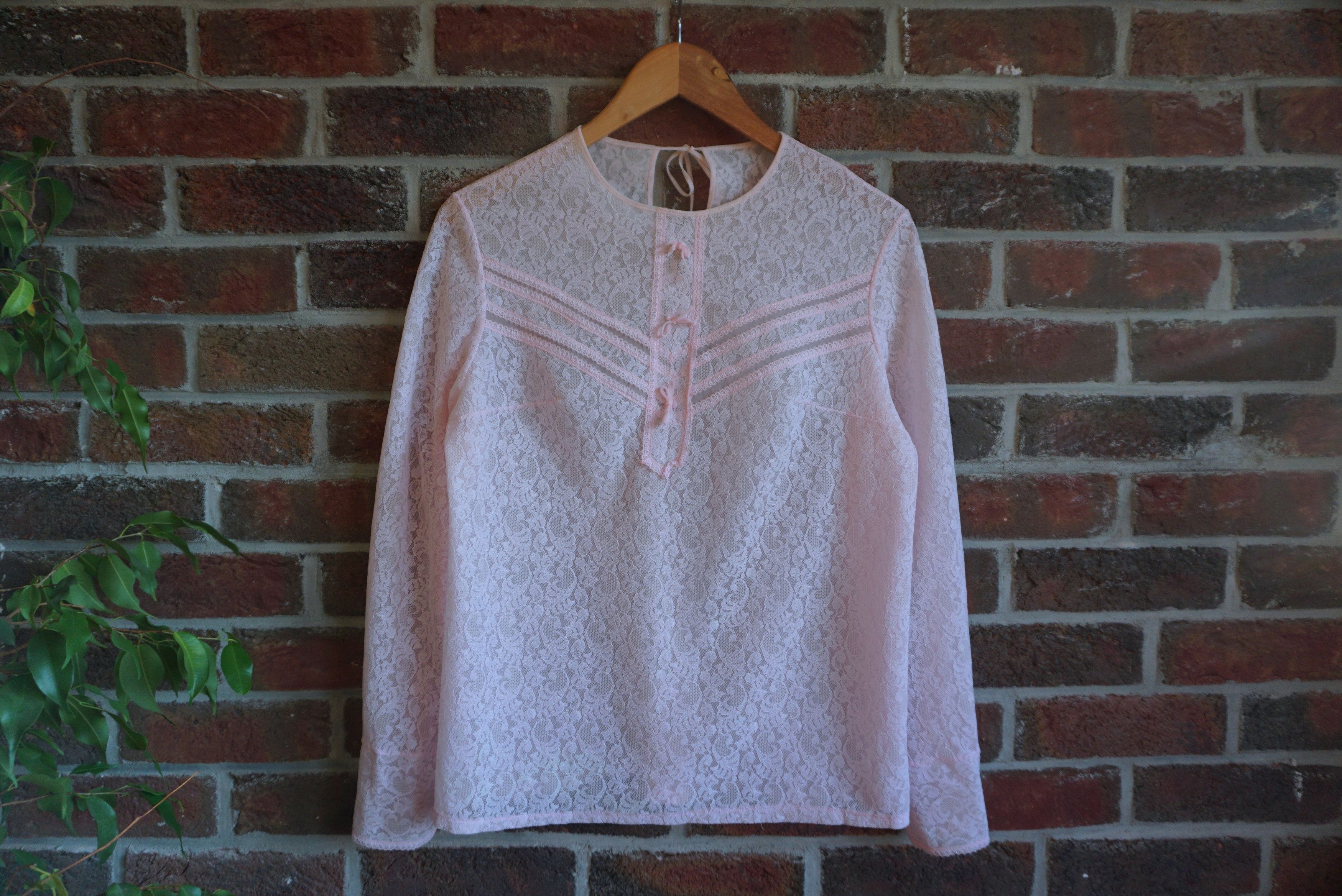 Vintage True vintage 60's 70's blouse S/M 6/8 sheer lace cute Lolita Size M / US 6-8 / IT 42-44 - 3 Thumbnail