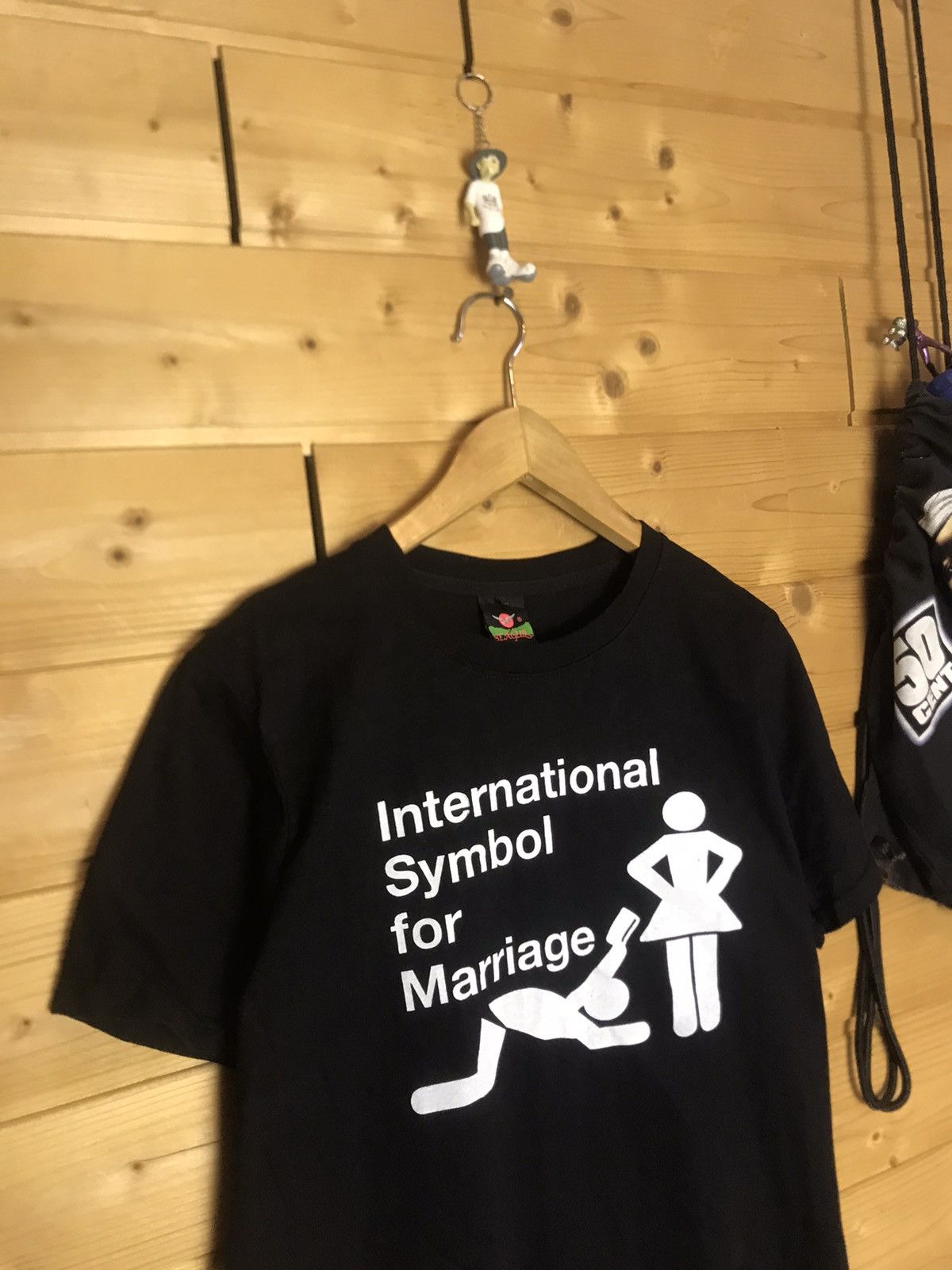 Vintage Vintage international symbol for marriage humor t-shirt Size US M / EU 48-50 / 2 - 3 Thumbnail
