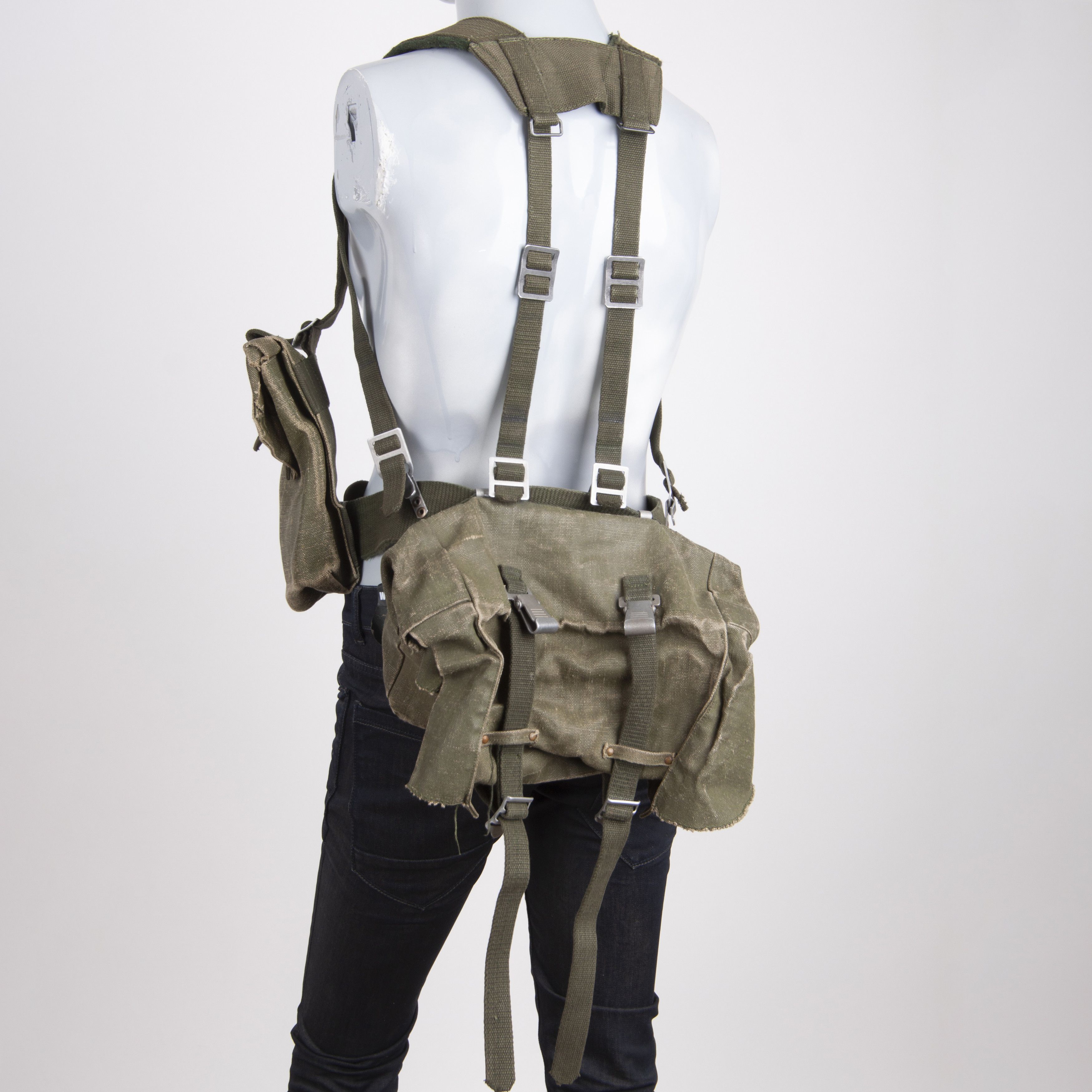 Japanese Brand × Vintage Vintage Military Vest Bag Tactical Pocket Strap Handmade Size US M / EU 48-50 / 2 - 2 Thumbnail