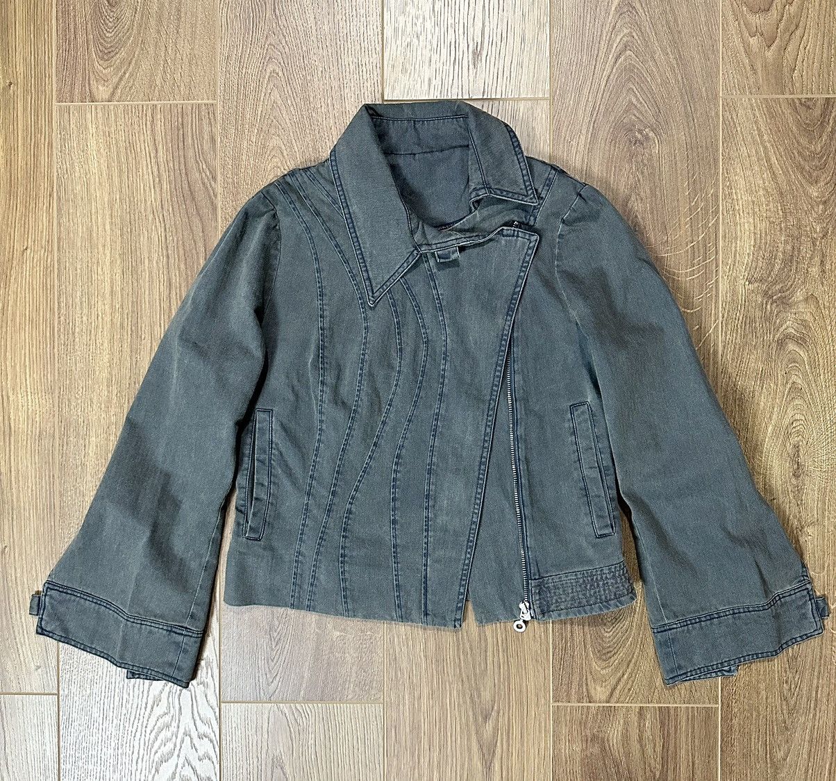 Japanese Brand × Vintage Vintage Avant-grade Embroidered Denim Biker Jacket Size XS / US 0-2 / IT 36-38 - 1 Thumbnail
