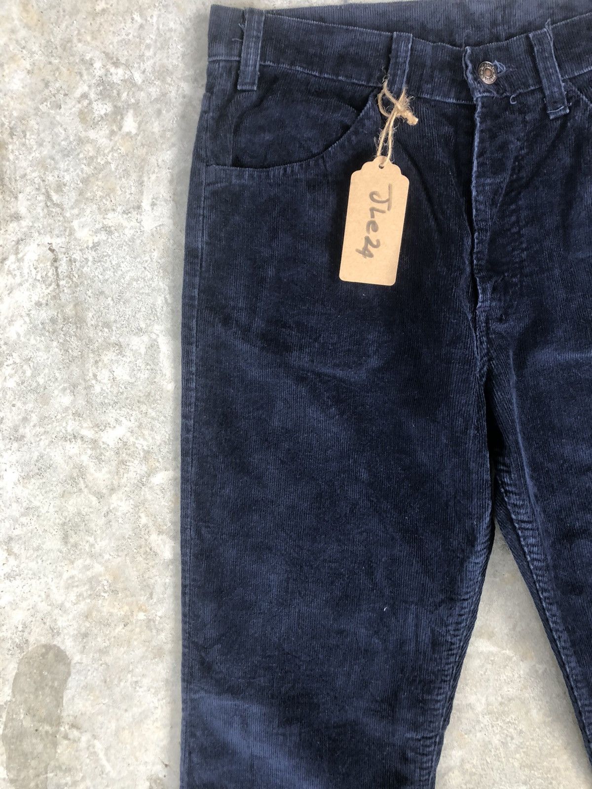 Vintage Vintage 80’s Levi’s Corduroy Pants 519 Size US 31 - 3 Thumbnail