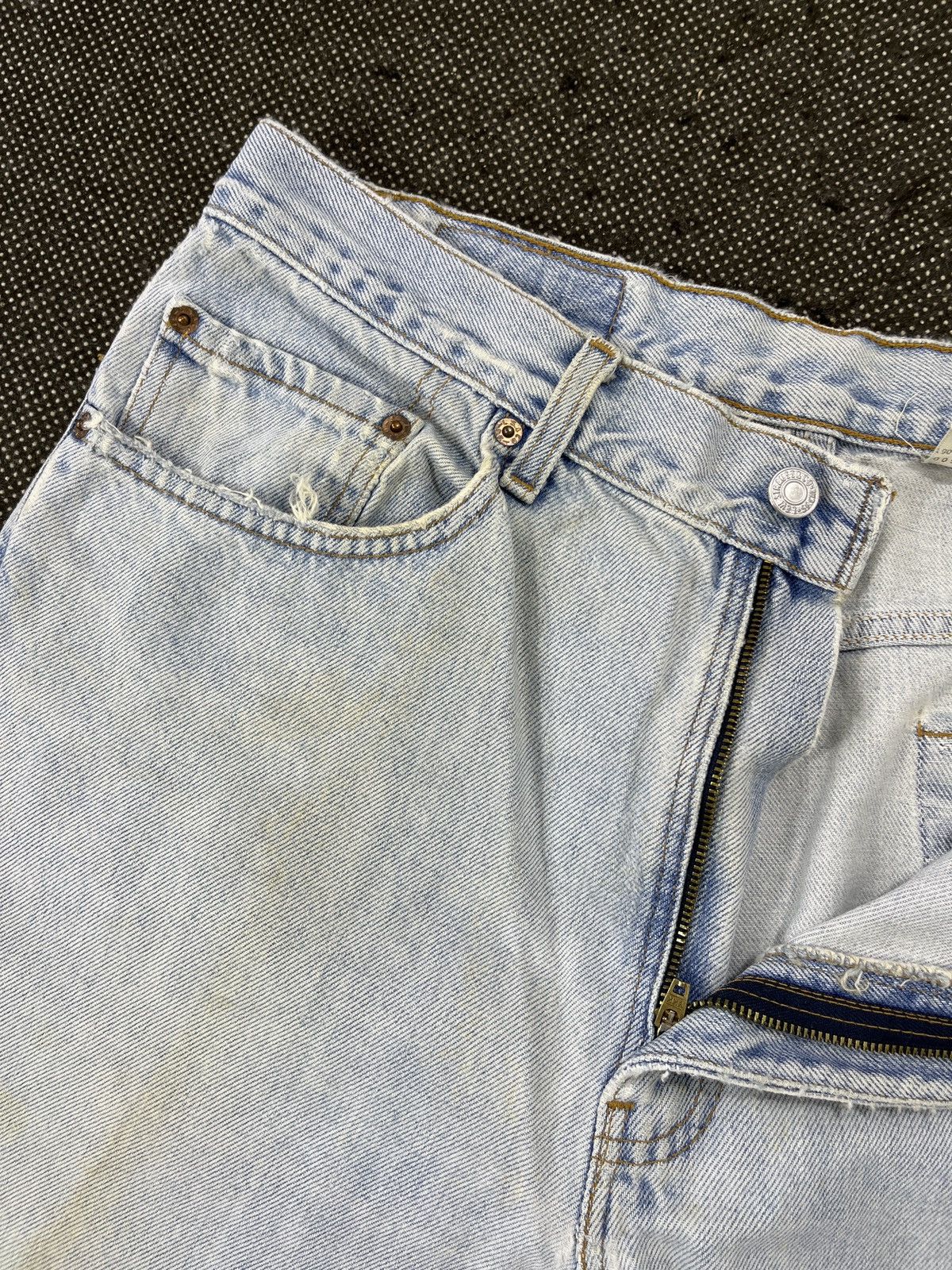 Levi's 90s Vintage Levis 505 Light Wash Jeans - J544 Size US 34 / EU 50 - 6 Thumbnail