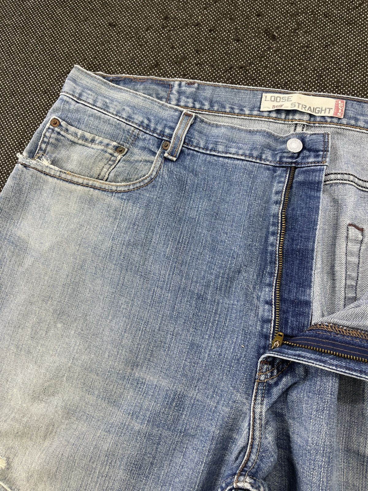Vintage Levis 569 Distressed Loose Jeans - J580