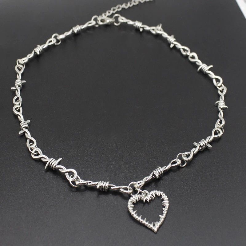 Jewelry Small Wire Brambles Barbed Heart Necklace Size ONE SIZE - 2 Thumbnail