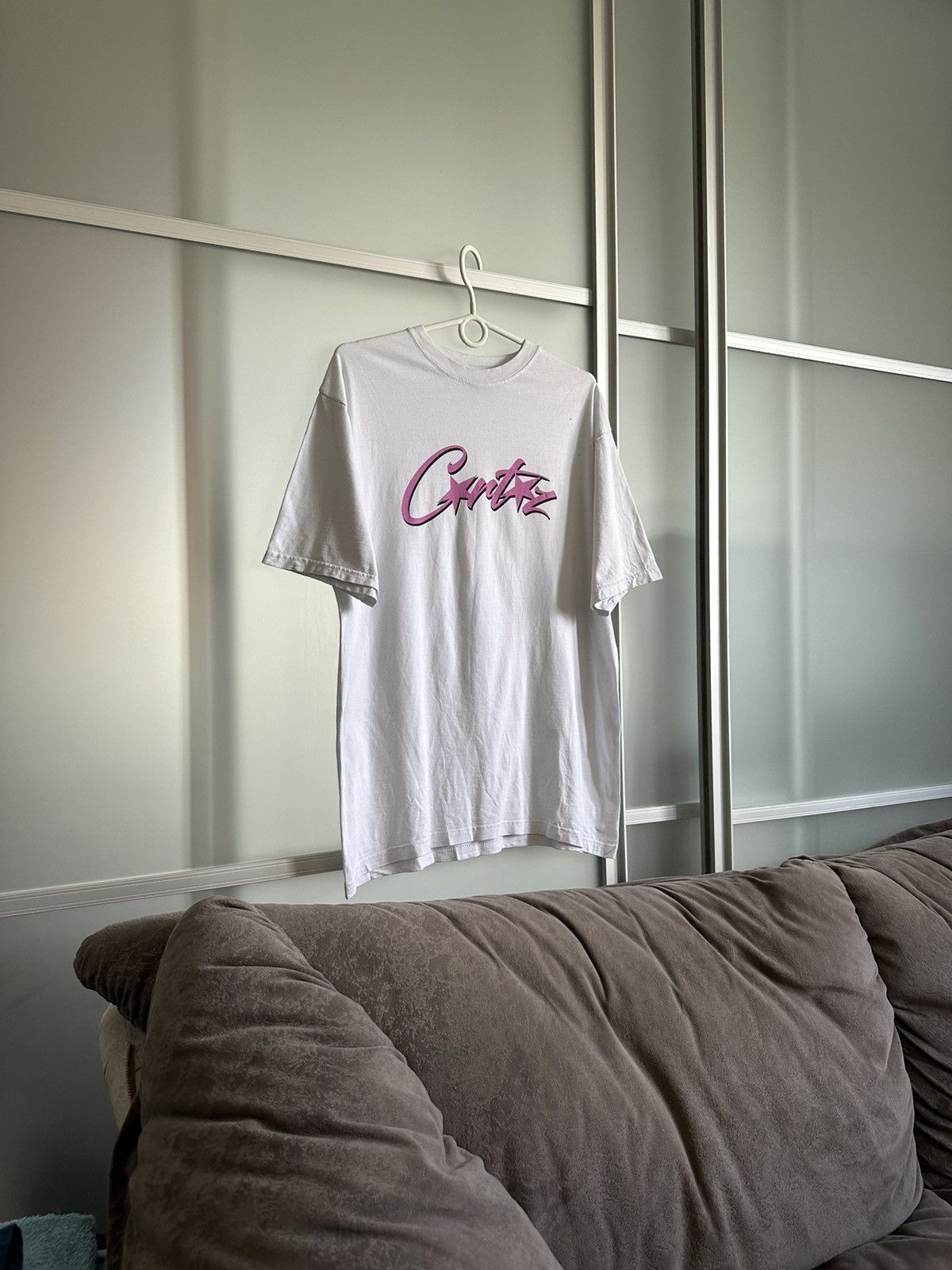 Corteiz pink logo tee