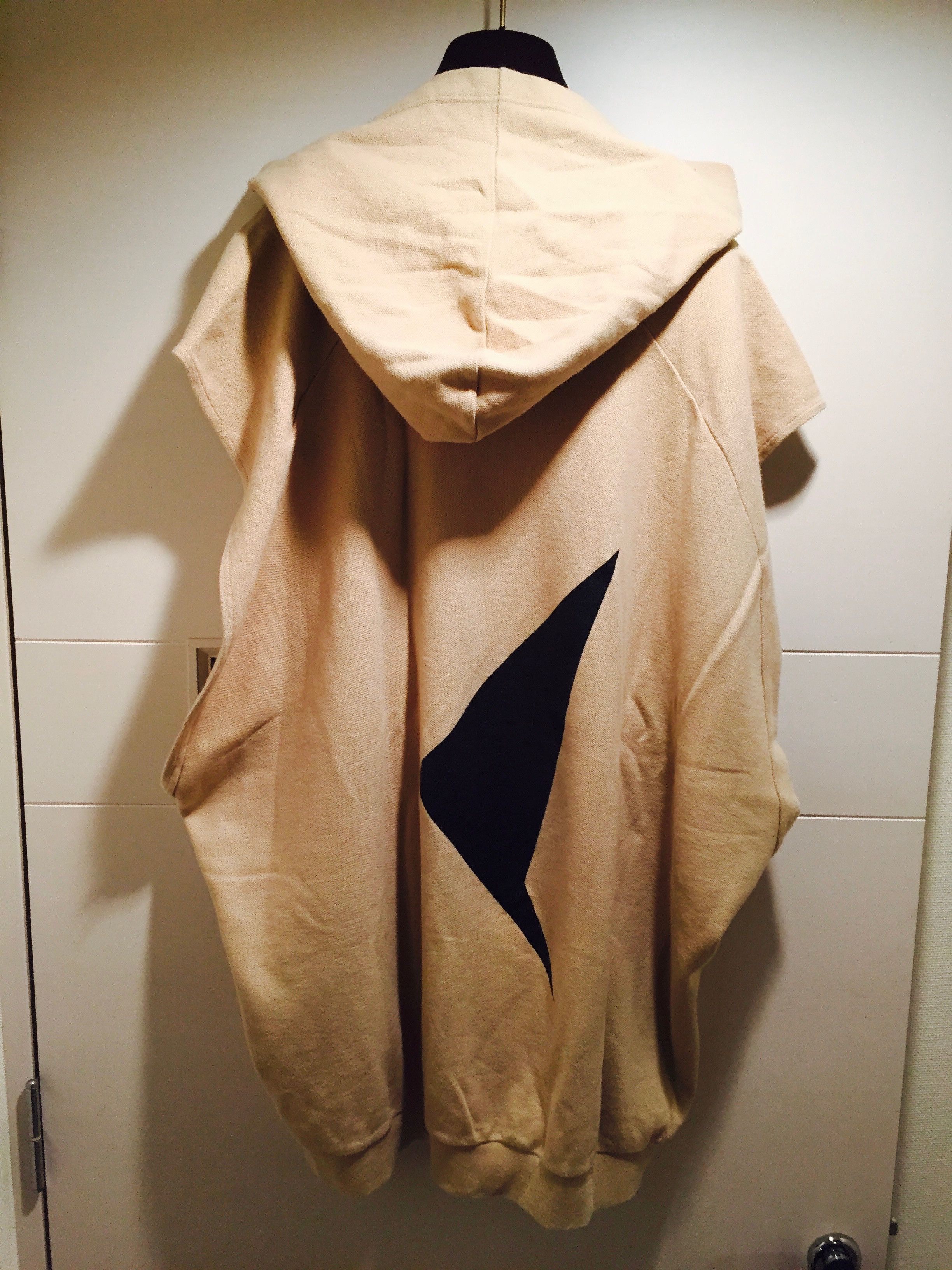 Raf Simons RARE SS05 ARCHIVE LIGHTNING PRINTED SLEEVELESS HOODIE Size US M / EU 48-50 / 2 - 2 Thumbnail