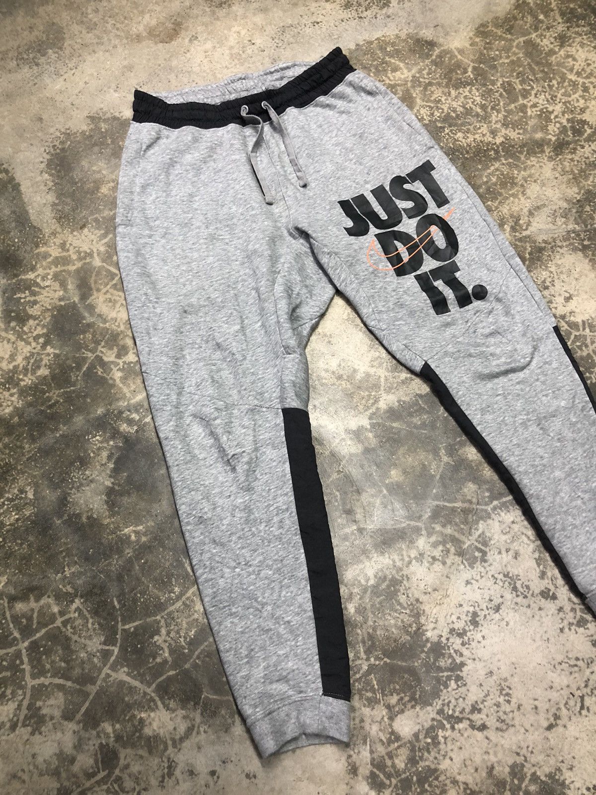 Nike × Nike ACG Nike Just Do It jogger pants Size US 28 / EU 44 - 5 Thumbnail