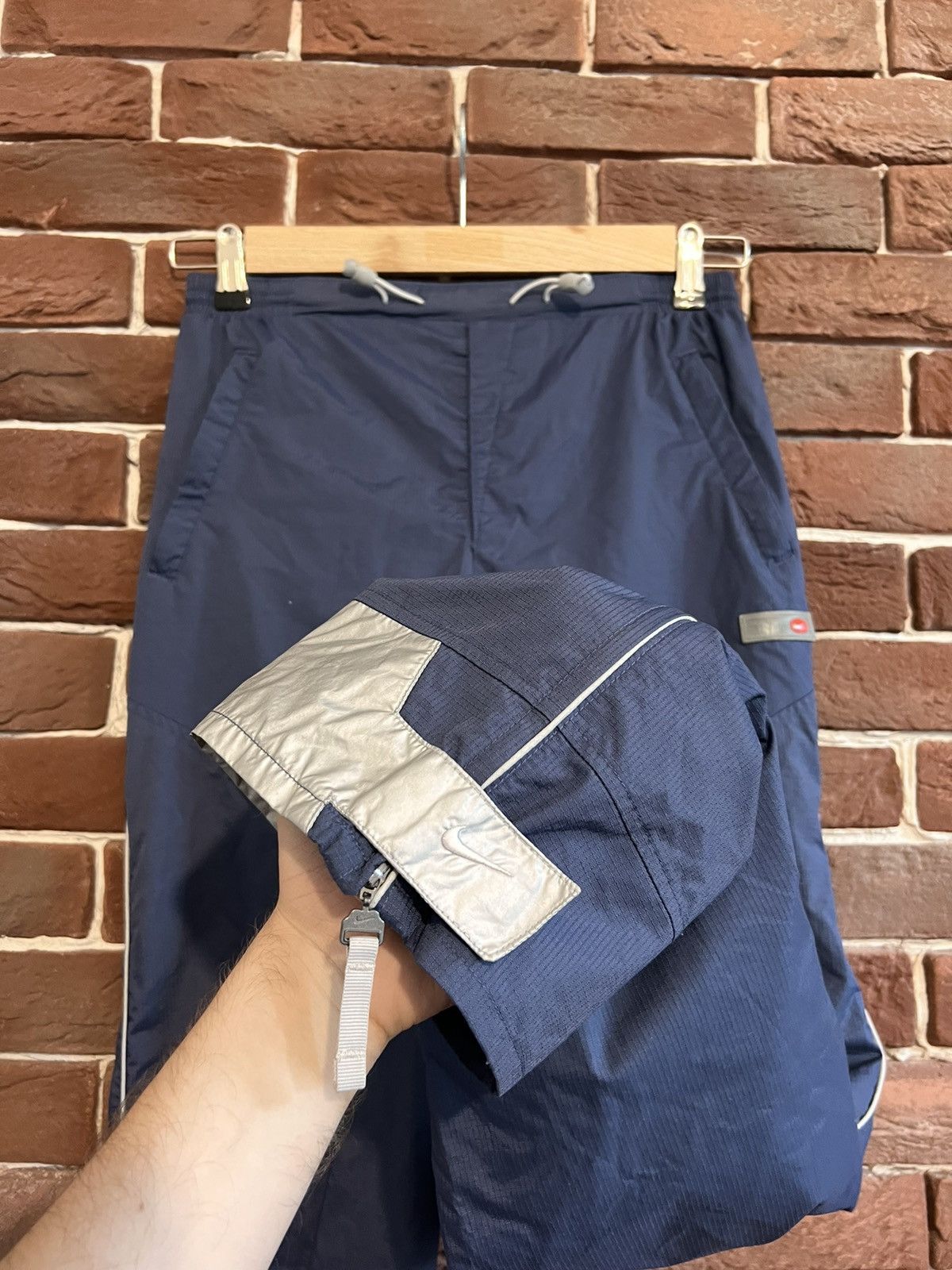 Nike 00s Nike Vintage Y2k Grey Joggers Sweatpants Streetwear Hype Size US 30 / EU 46 - 5 Thumbnail