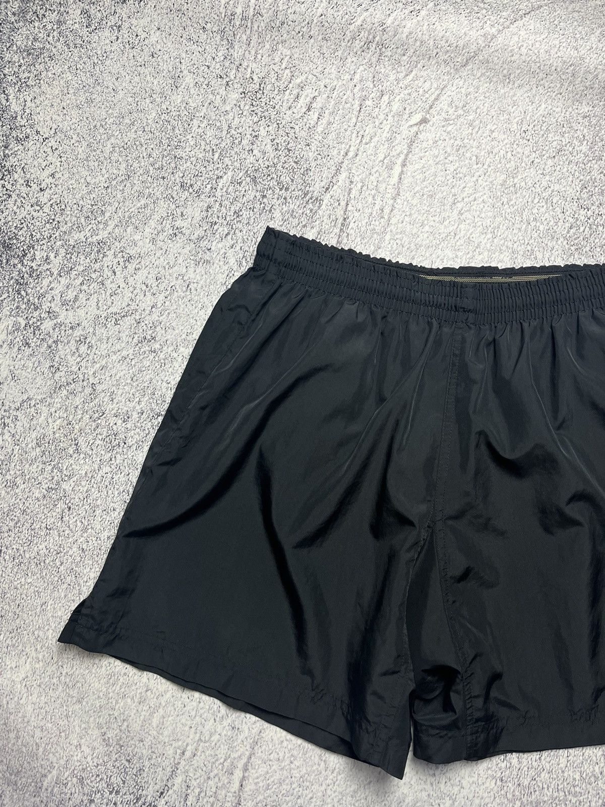 Nike Vintage Black Nylon Shorts Nike Streetwear size M Size US 32 / EU 48 - 4 Thumbnail