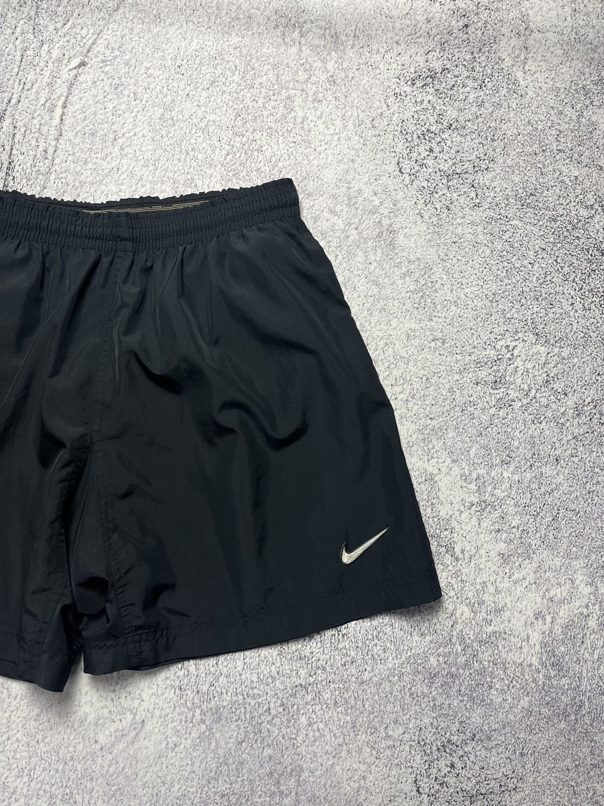 Nike Vintage Black Nylon Shorts Nike Streetwear size M Size US 32 / EU 48 - 3 Thumbnail