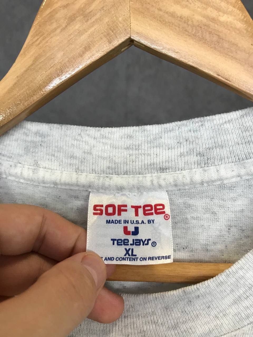 Vintage Pigs Sex 1991 vintage made in USA humor overprinted tee Size US XL / EU 56 / 4 - 6 Thumbnail
