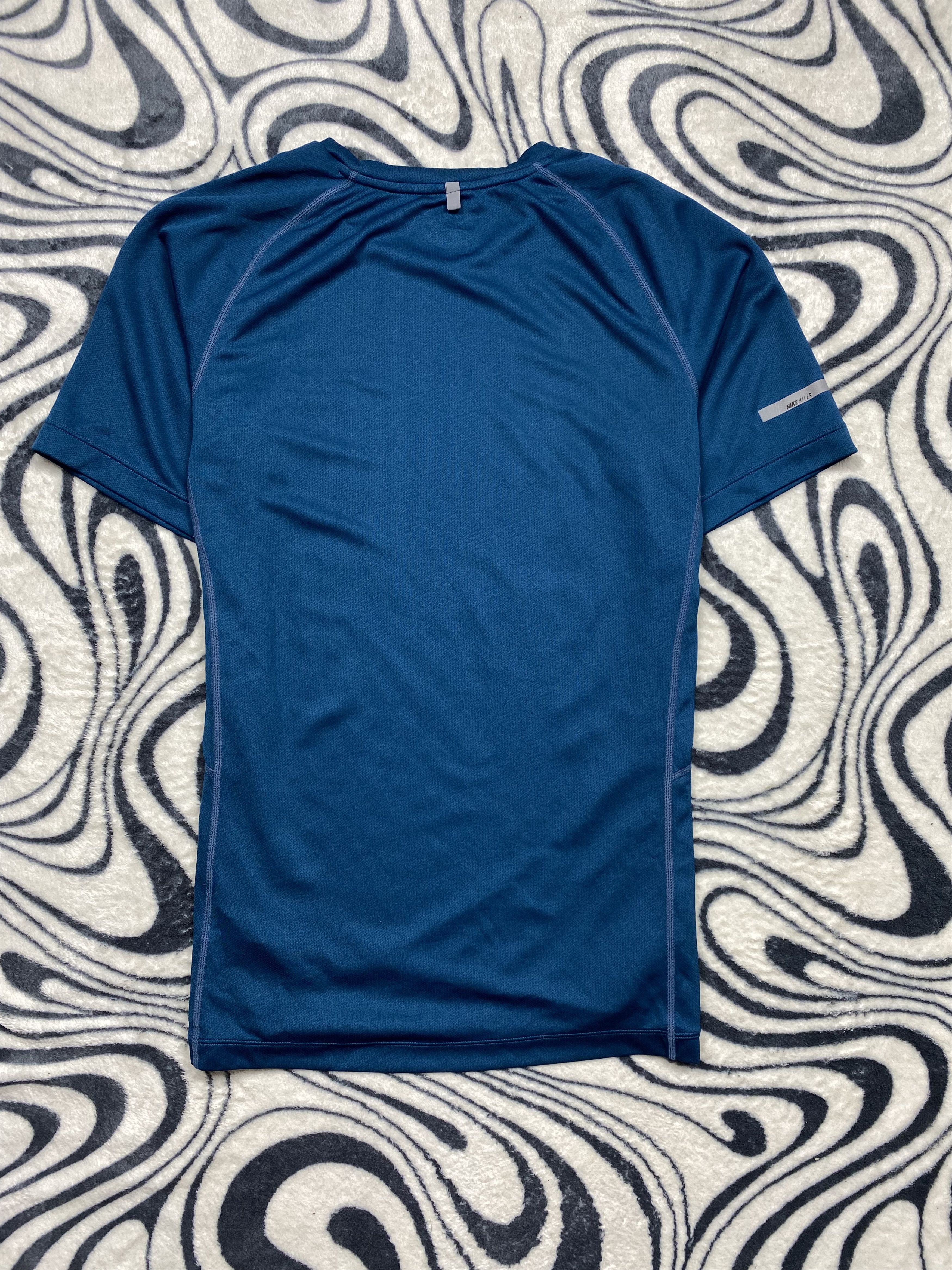Nike Nike Running Vintage Mens T-Shirt Tee Y2K Dri Fit Size US M / EU 48-50 / 2 - 6 Thumbnail