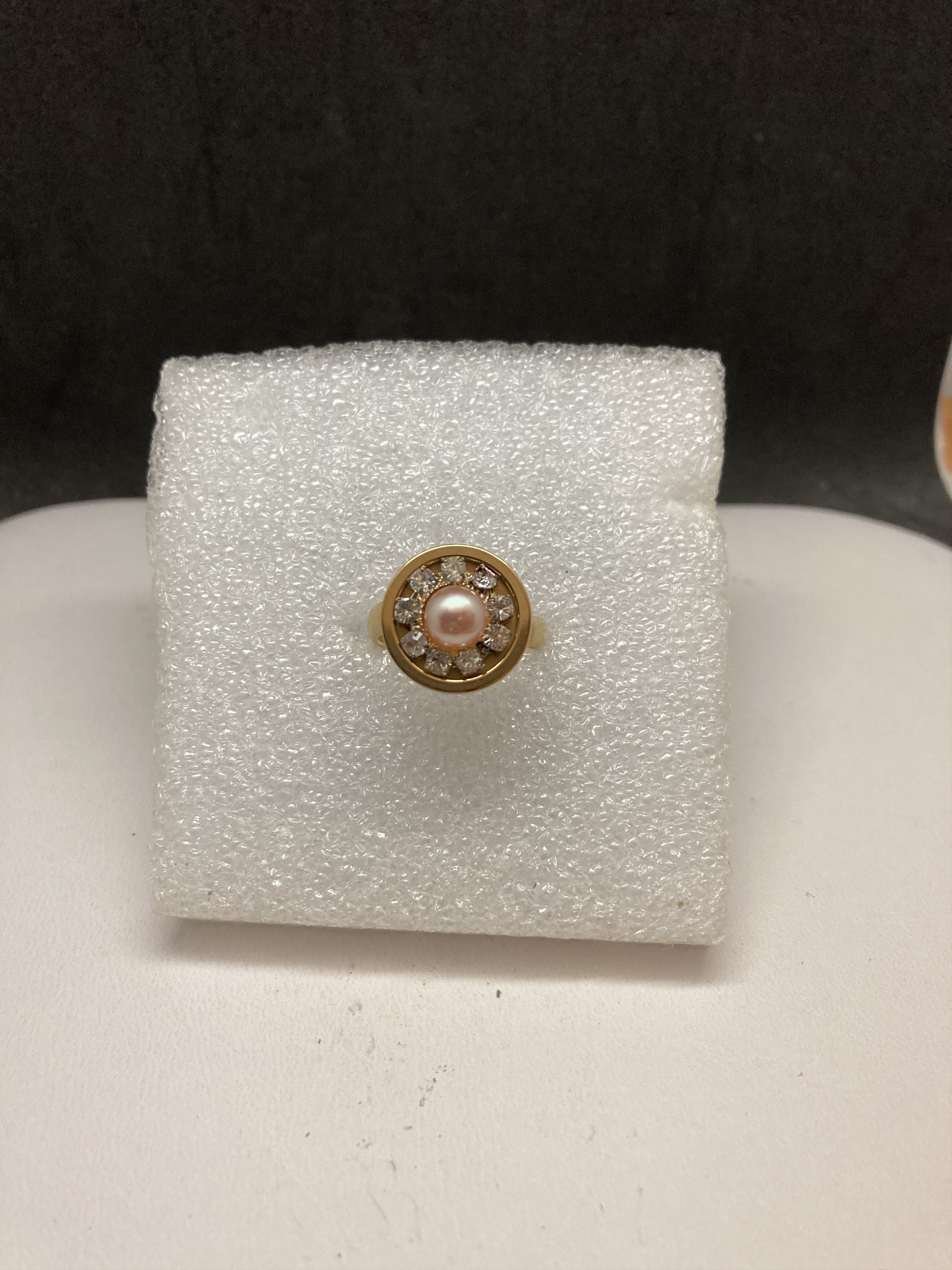 Handmade Cream pearl bead gold ring with czs - size 7 Size ONE SIZE - 1 Thumbnail