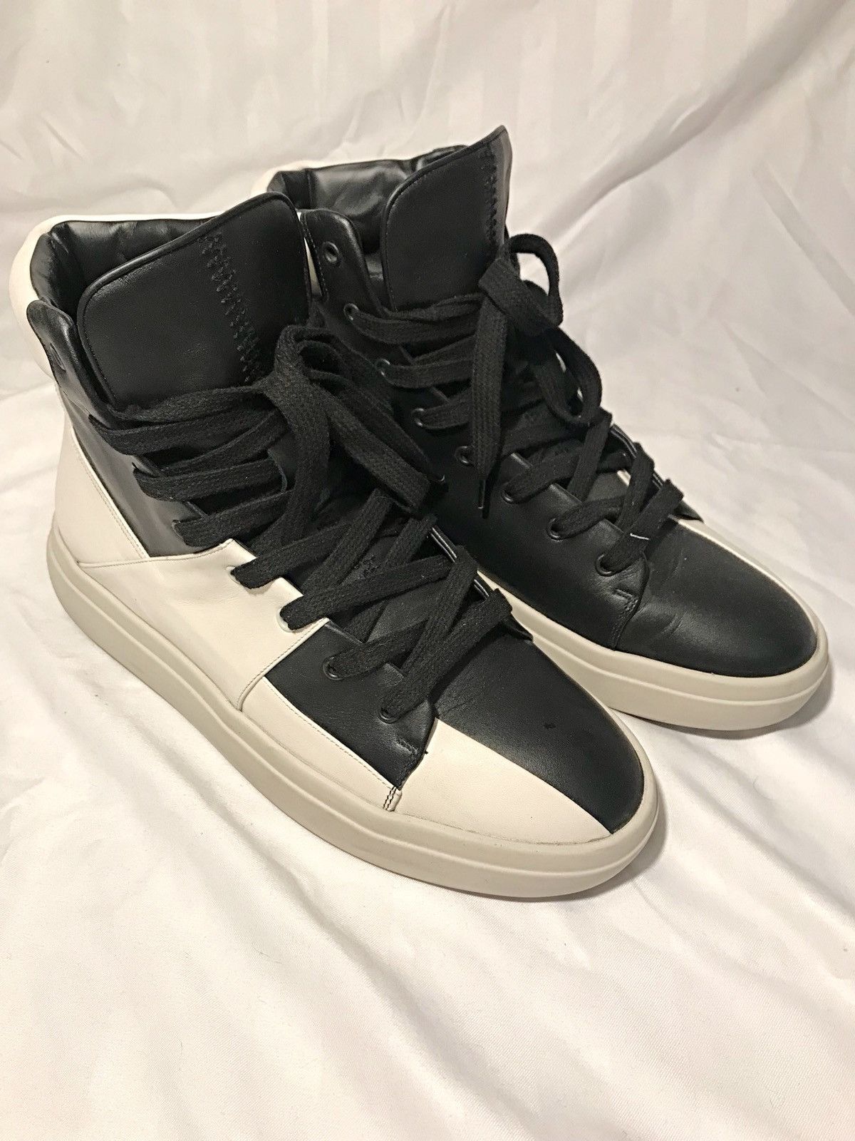 Represent Clo. Alpha Mid | Grailed