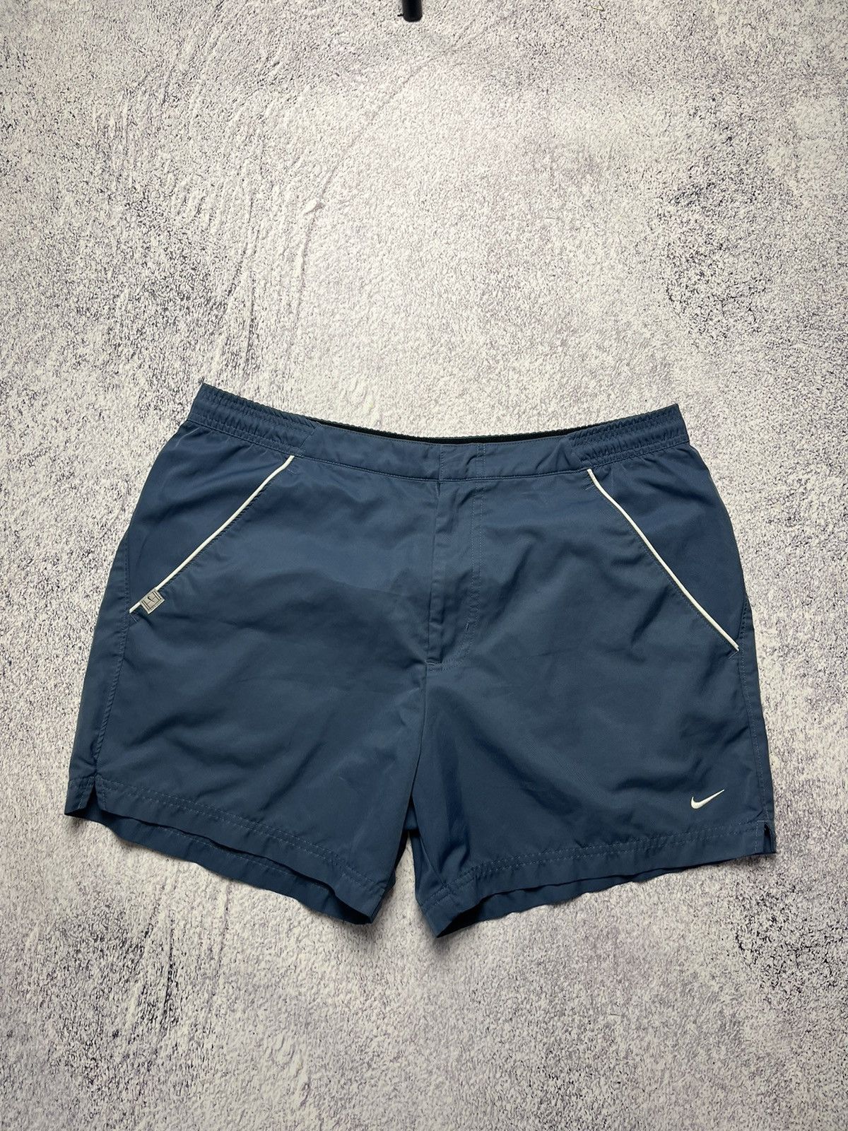 Nike Vintage Nike Court shorts streetwear swoosh casual y2k Size US 32 / EU 48 - 2 Thumbnail