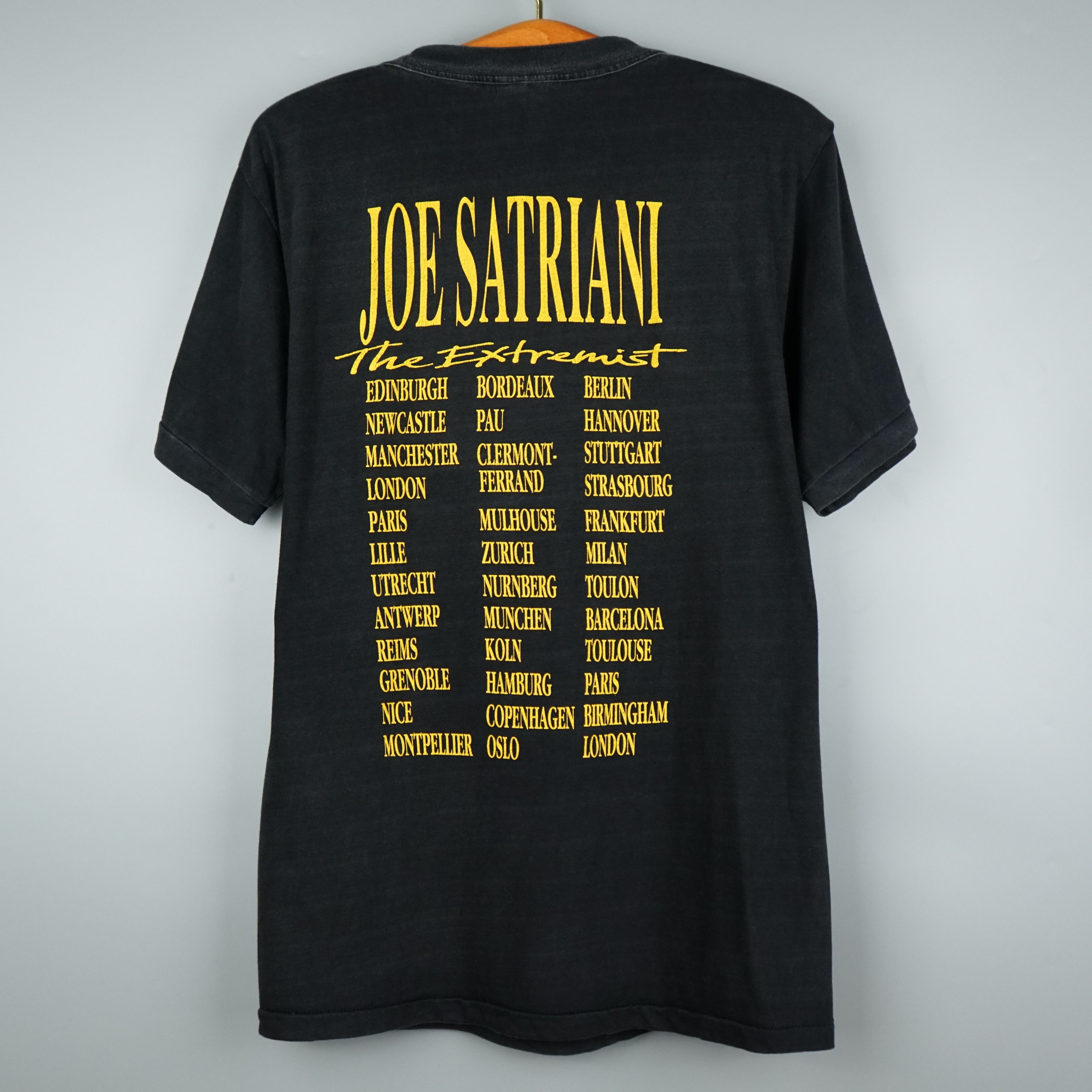 Band Tees × Vintage 1992 Joe Satriani t shirt Size US M / EU 48-50 / 2 - 8 Thumbnail