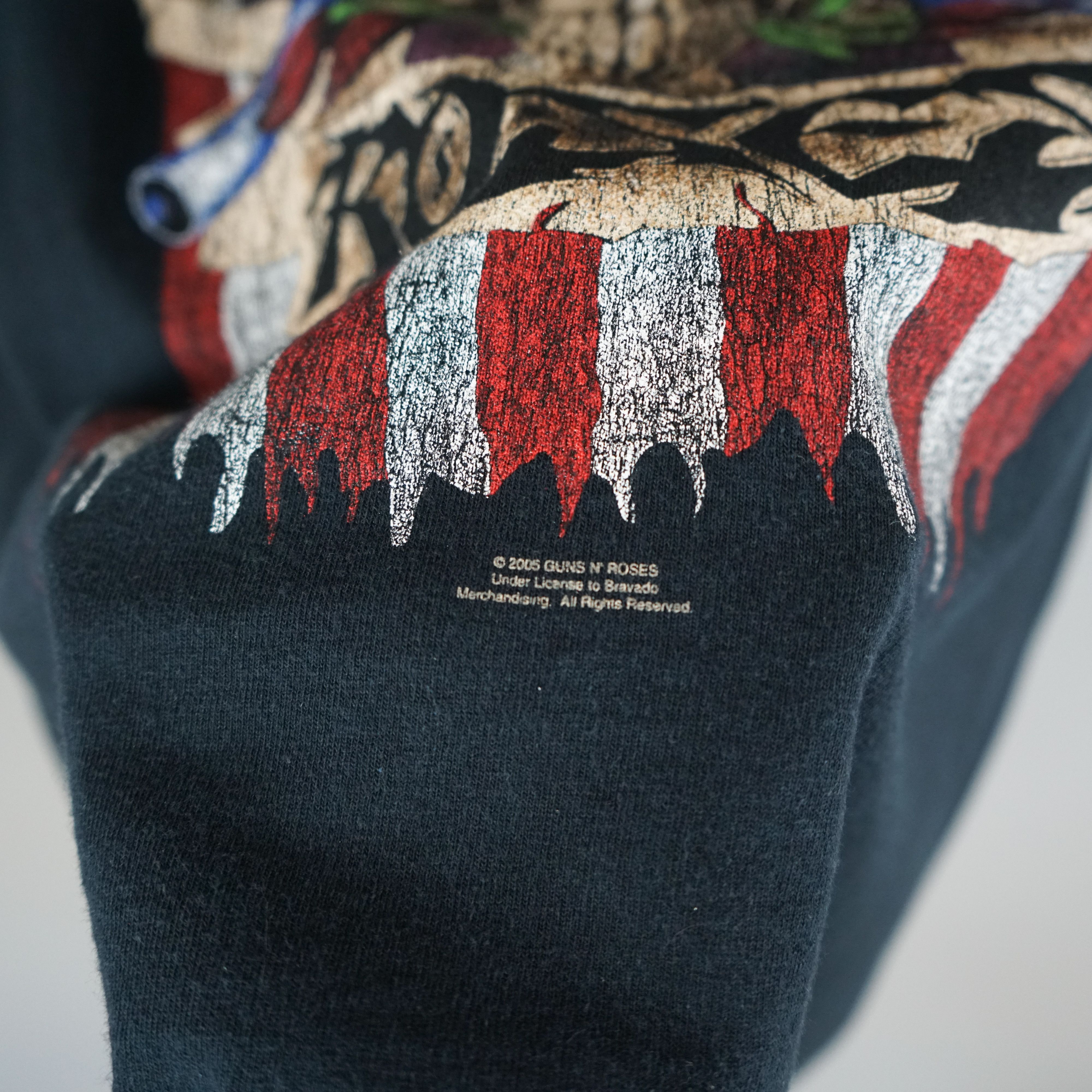 Band Tees × Guns N' Roses × Vintage Vintage Guns N Roses t shirt 2004 tour Size US M / EU 48-50 / 2 - 3 Thumbnail