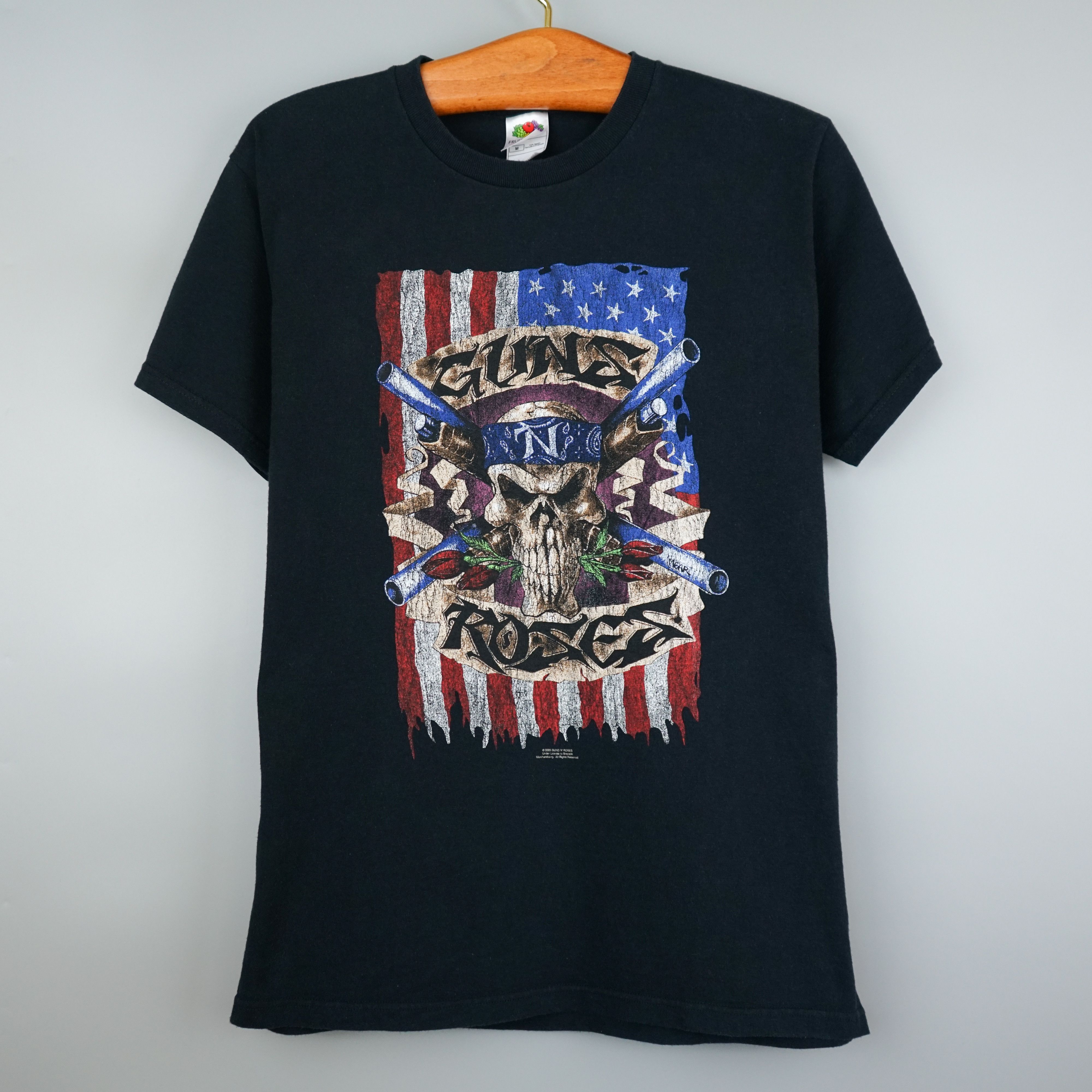 Band Tees × Guns N' Roses × Vintage Vintage Guns N Roses t shirt 2004 tour Size US M / EU 48-50 / 2 - 1 Thumbnail