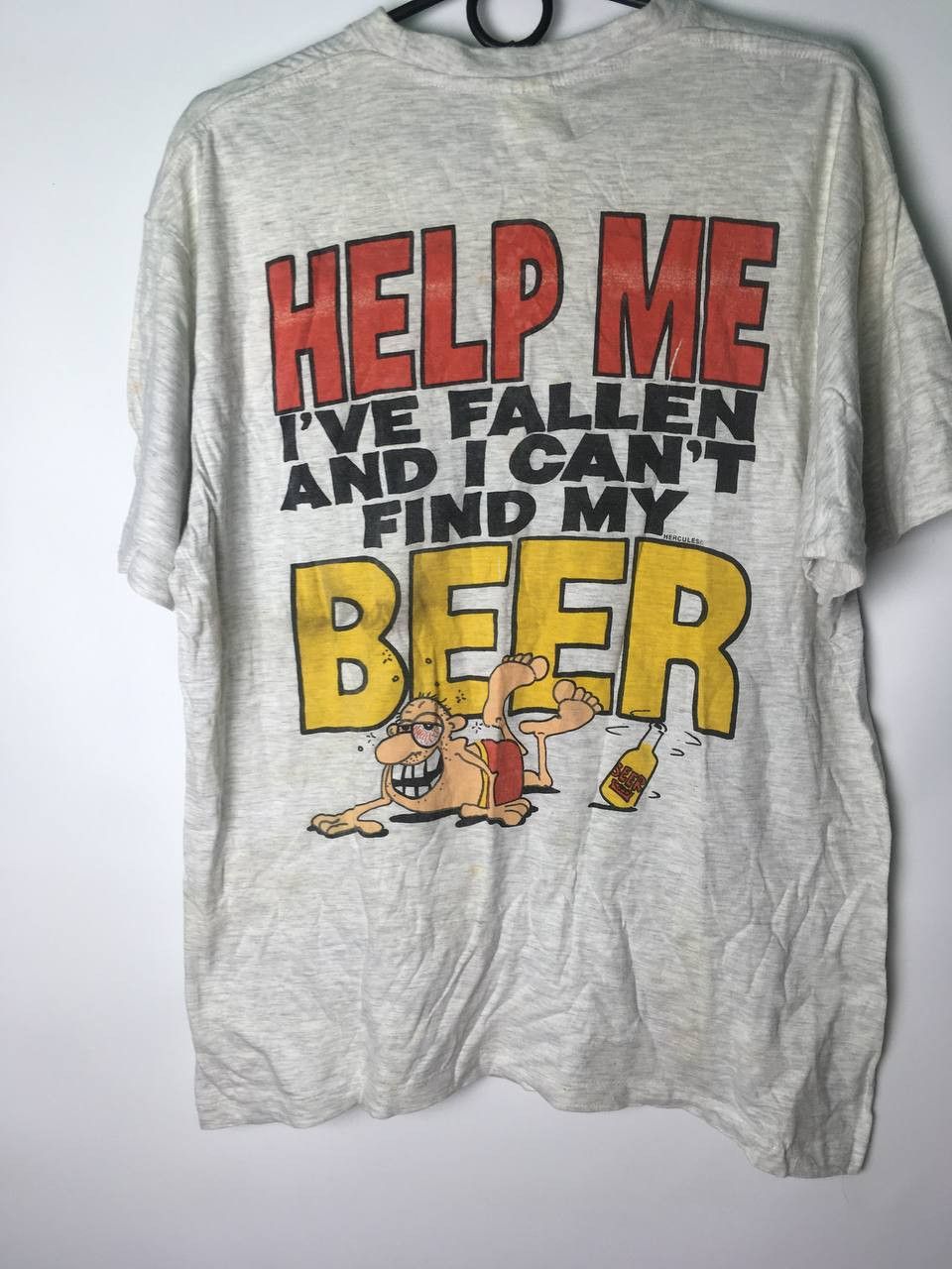 Vintage Vintage "help me I've fallen and i can't find my beer" tee Size US L / EU 52-54 / 3 - 3 Thumbnail