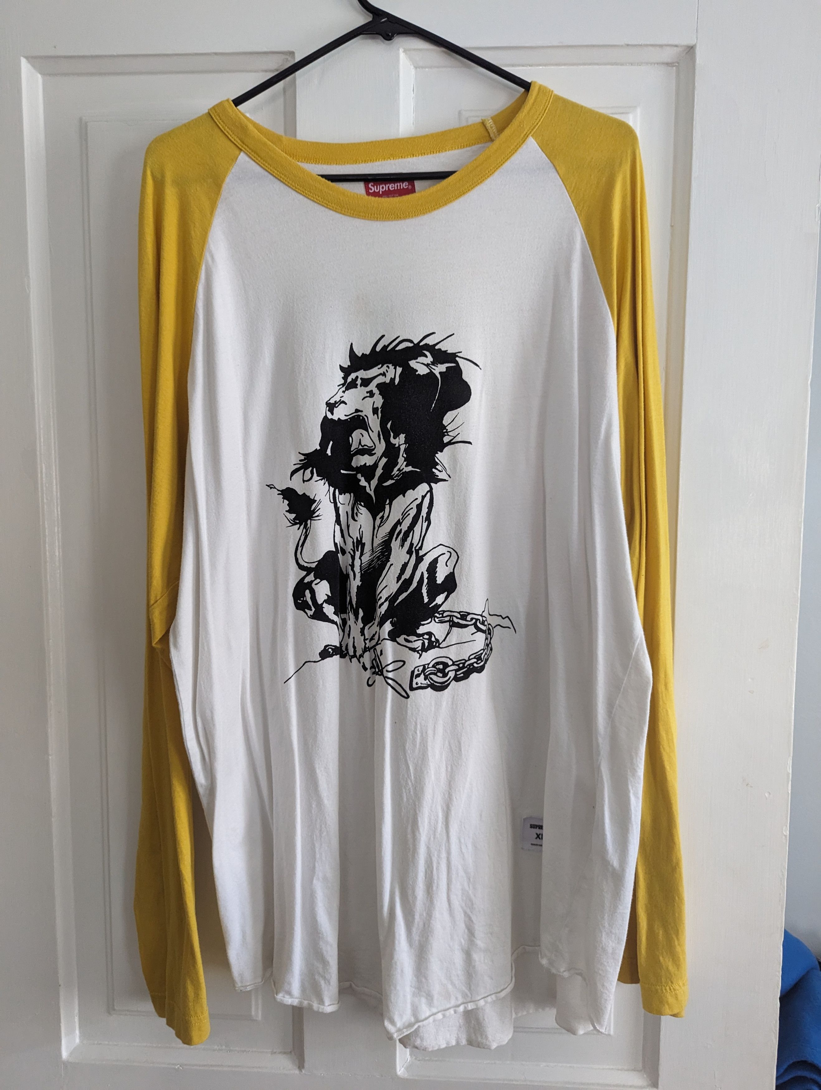 Supreme Lion Raglan Baseball Top | Grailed