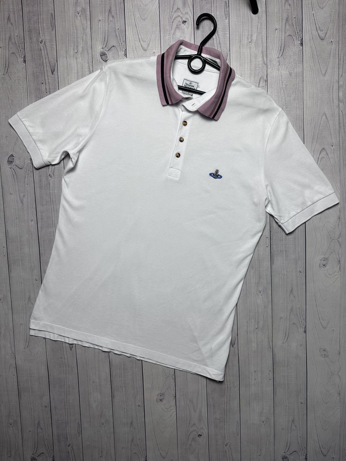 Vivienne Westwood Vivienne Westwood polo white logo size L/XL Size US L / EU 52-54 / 3 - 1 Thumbnail