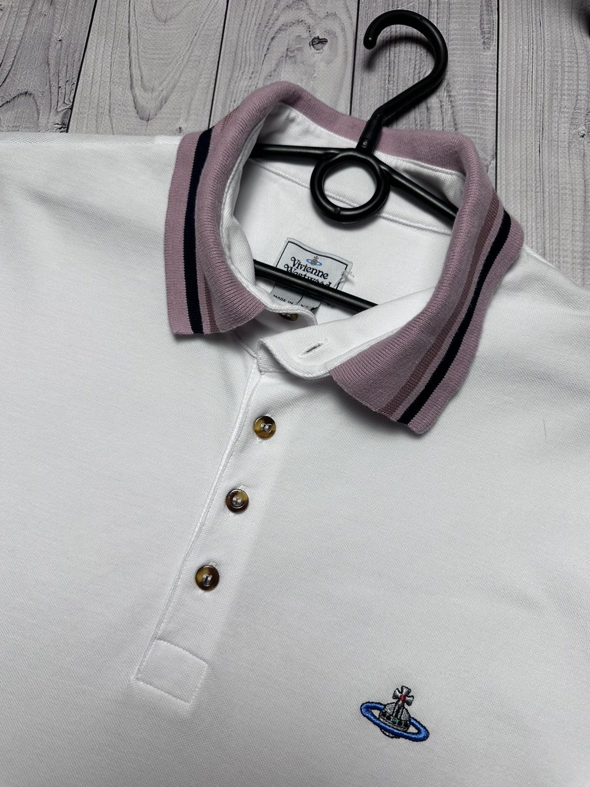 Vivienne Westwood Vivienne Westwood polo white logo size L/XL Size US L / EU 52-54 / 3 - 3 Thumbnail