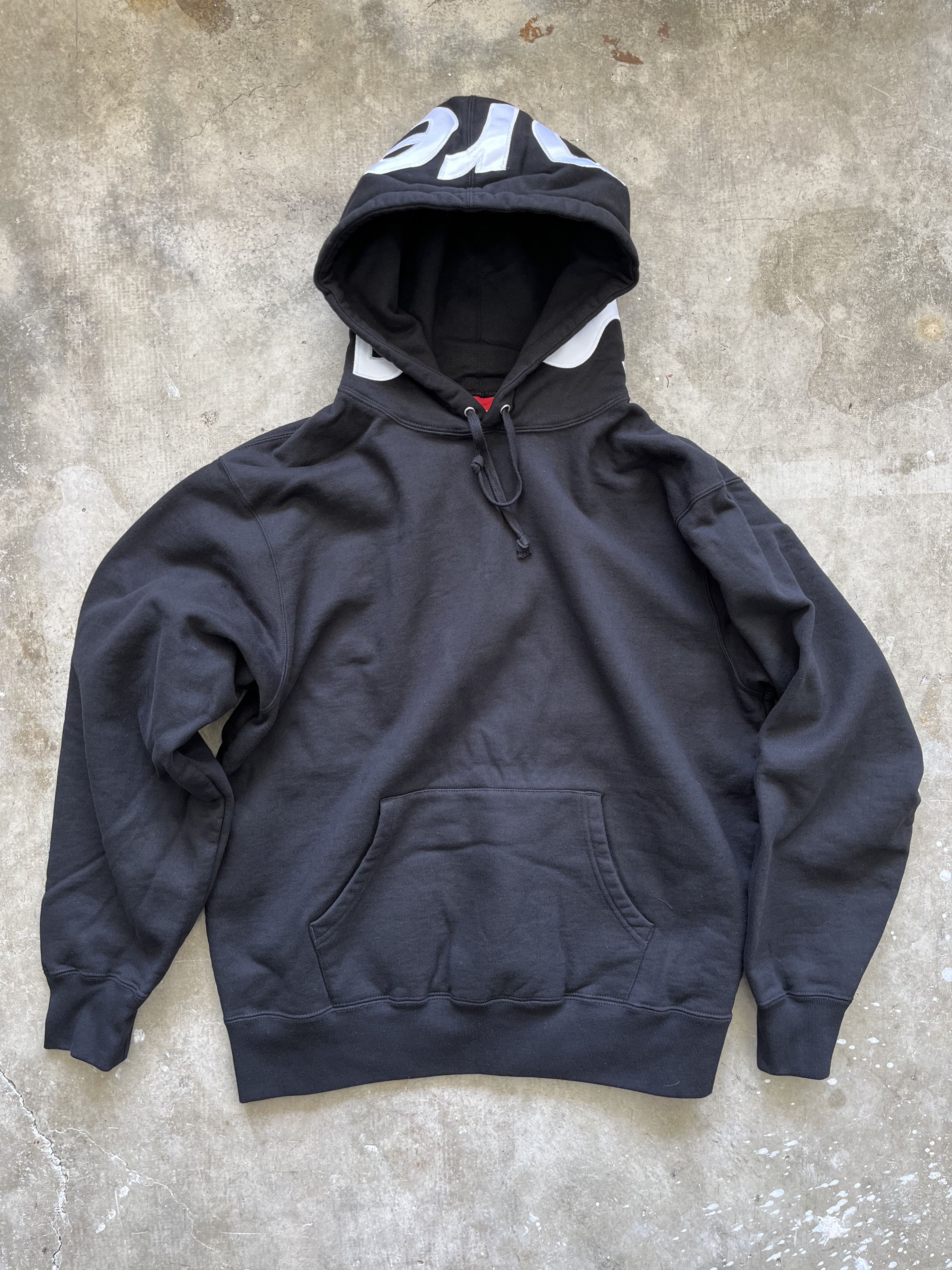 Supreme Contrast Hooded Sweatshirt Supreme Contrast Cutout Hooded