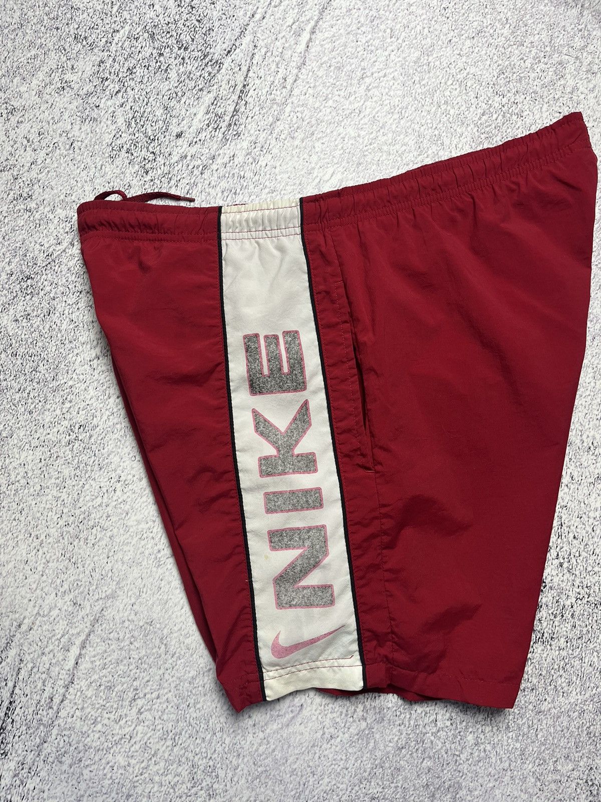 Nike Vintage Red Nylon Big Logo Shorts Nike Streetwear size S Size US 30 / EU 46 - 11 Thumbnail