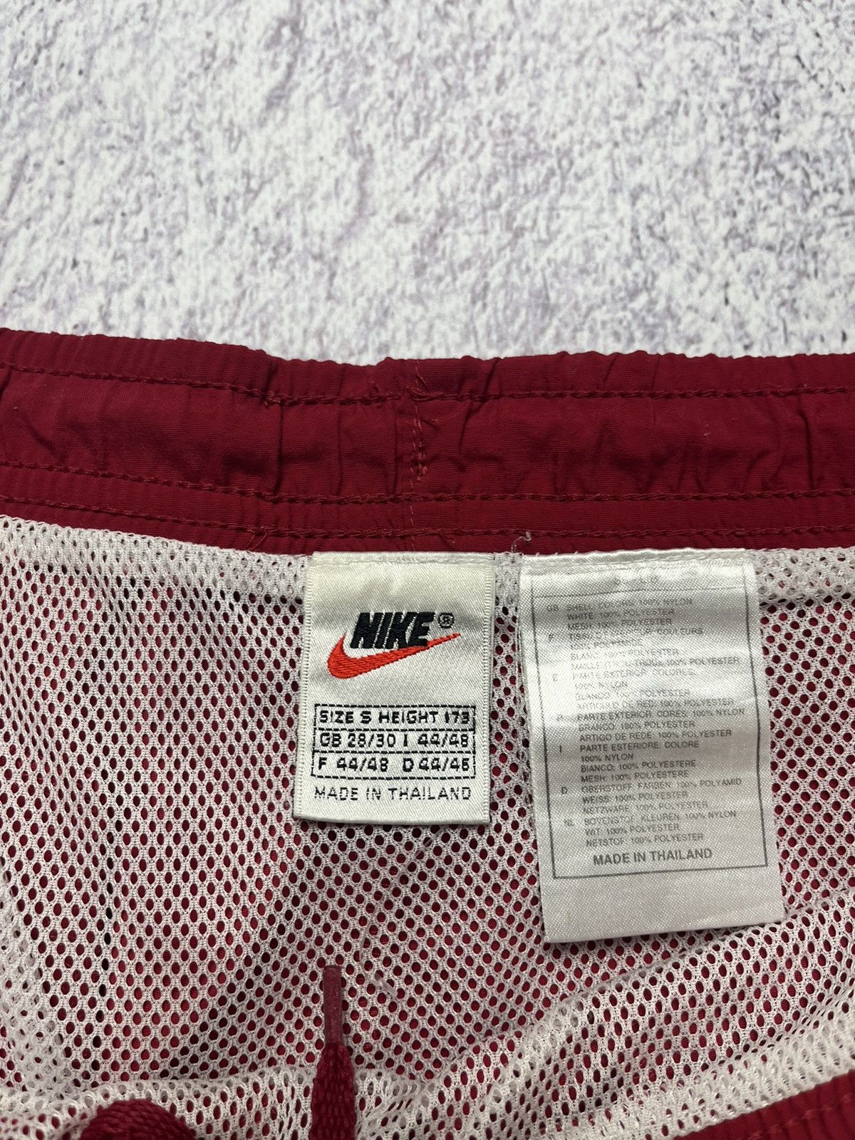 Nike Vintage Red Nylon Big Logo Shorts Nike Streetwear size S Size US 30 / EU 46 - 9 Thumbnail