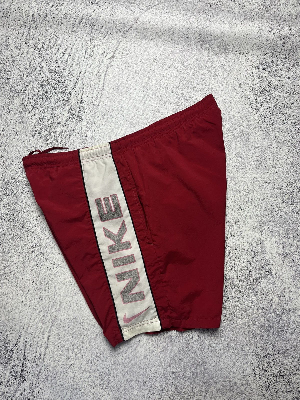Nike Vintage Red Nylon Big Logo Shorts Nike Streetwear size S Size US 30 / EU 46 - 2 Thumbnail
