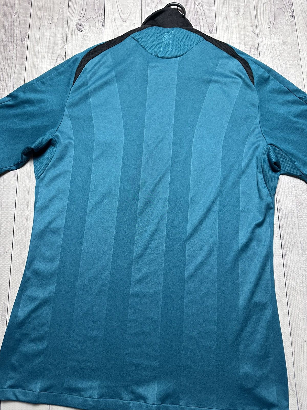 Adidas × Vintage Vintage adidas Liverpool soccer jersey green rare size M Size US M / EU 48-50 / 2 - 7 Thumbnail