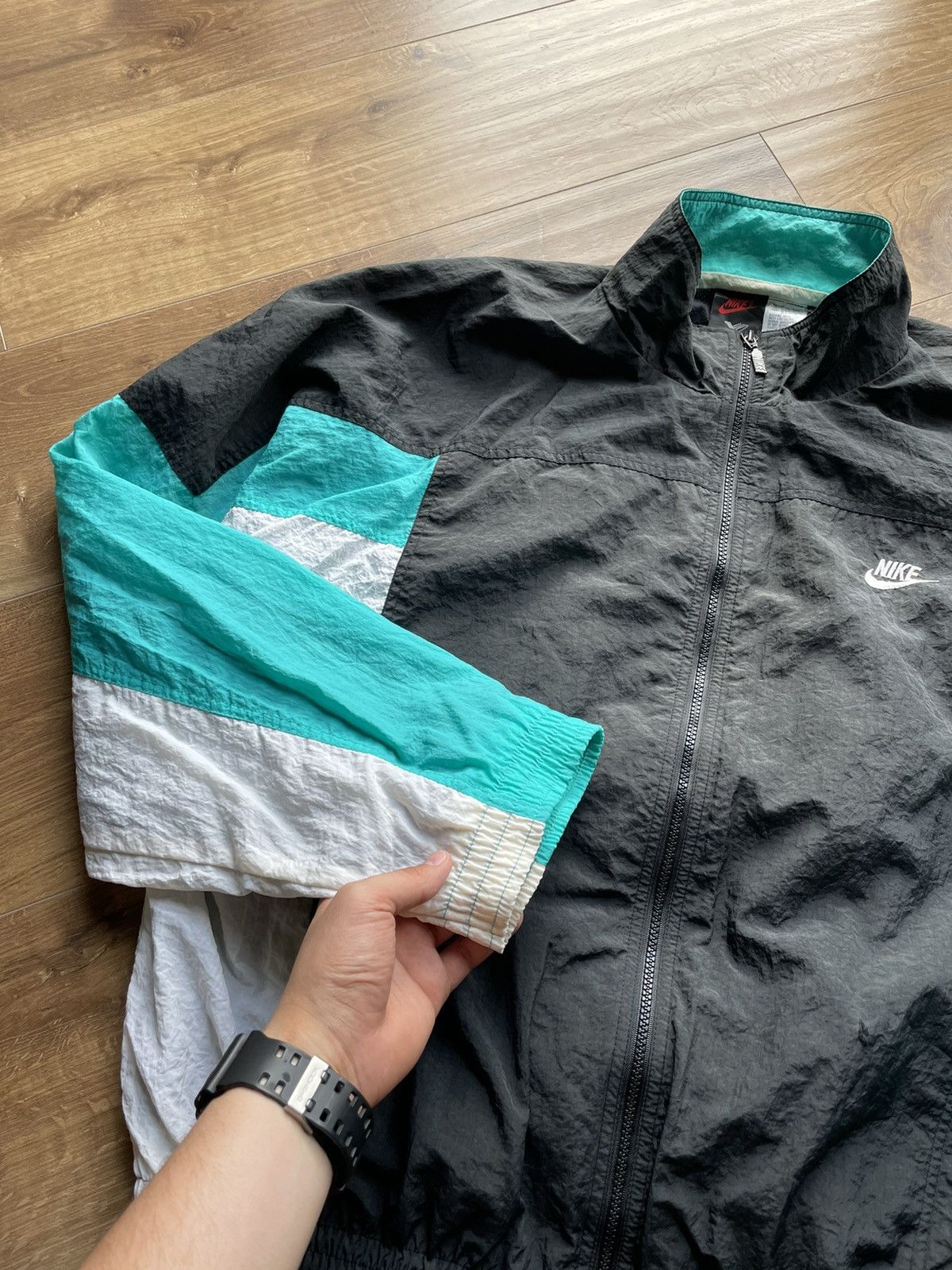 Nike Vintage Nike 90’s Cross Training Swoosh Nylon Jacket Bomber Size US XL / EU 56 / 4 - 3 Thumbnail