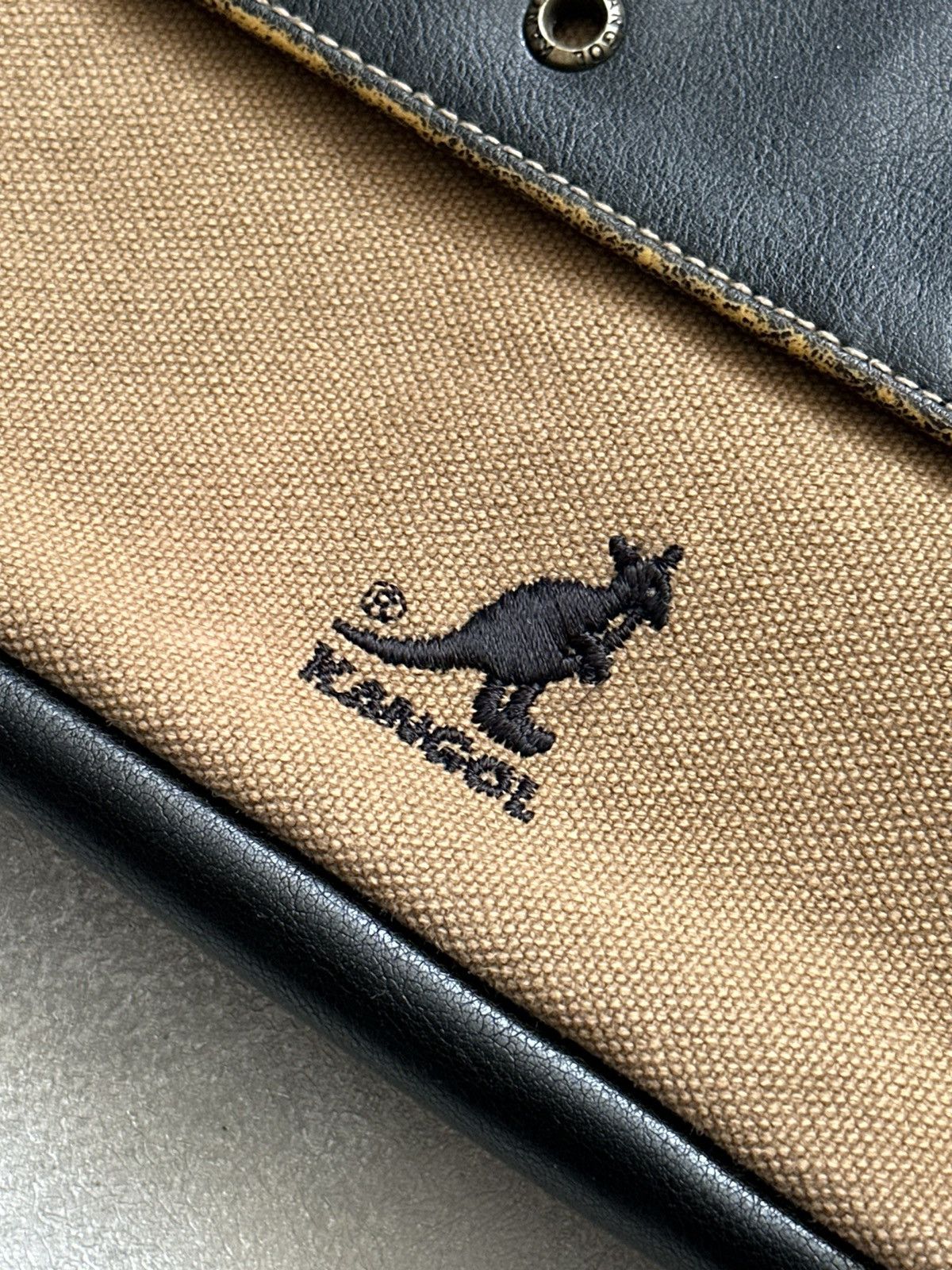 Kangol × Vintage Vintage Kangol y2k 90’s Style Hand Bag Size ONE SIZE - 4 Thumbnail