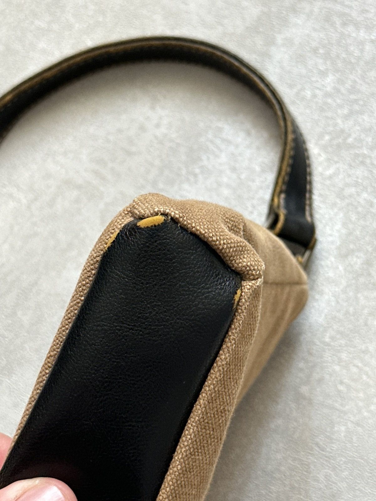 Kangol × Vintage Vintage Kangol y2k 90’s Style Hand Bag Size ONE SIZE - 7 Thumbnail