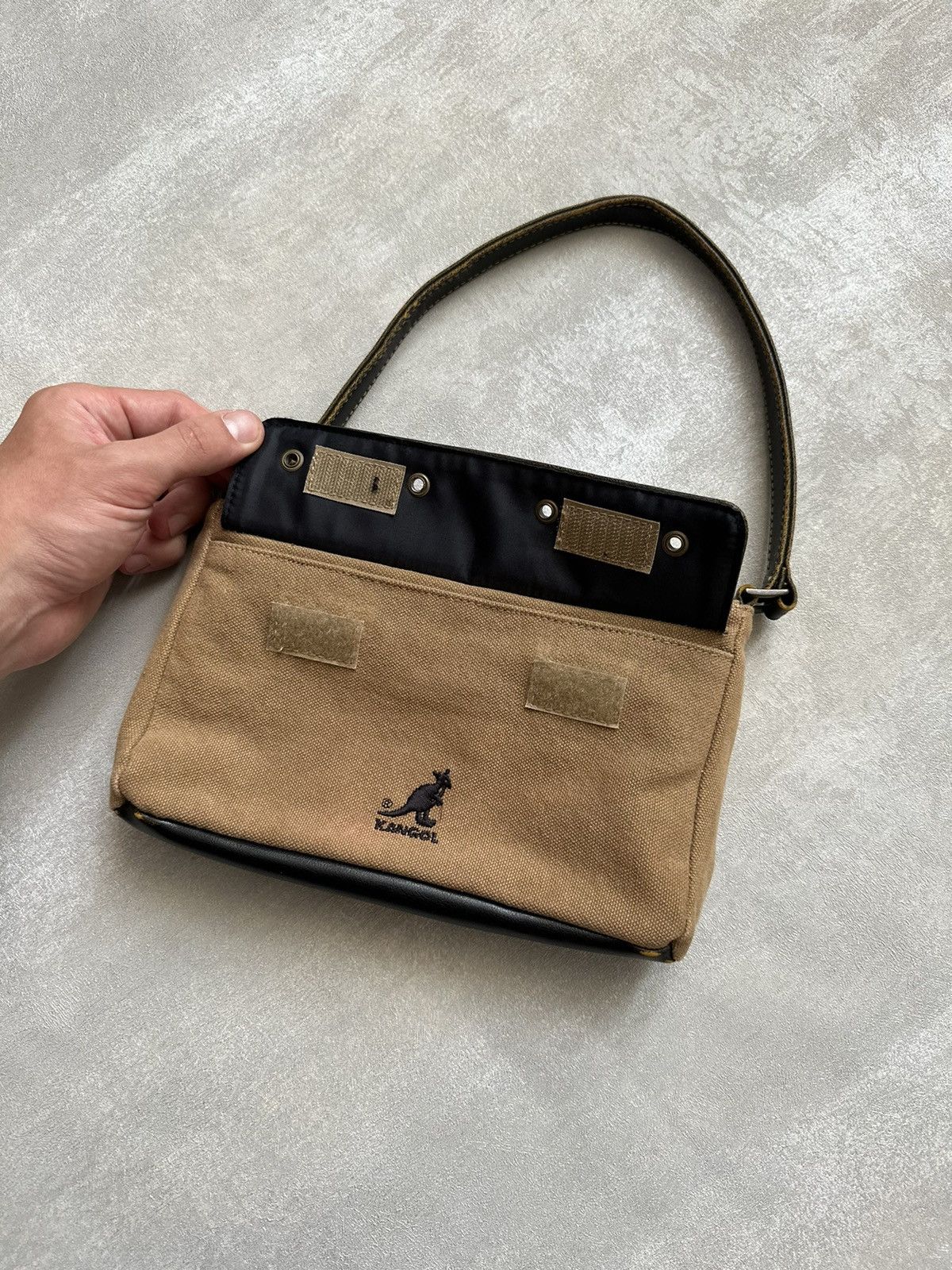 Kangol × Vintage Vintage Kangol y2k 90’s Style Hand Bag Size ONE SIZE - 9 Thumbnail