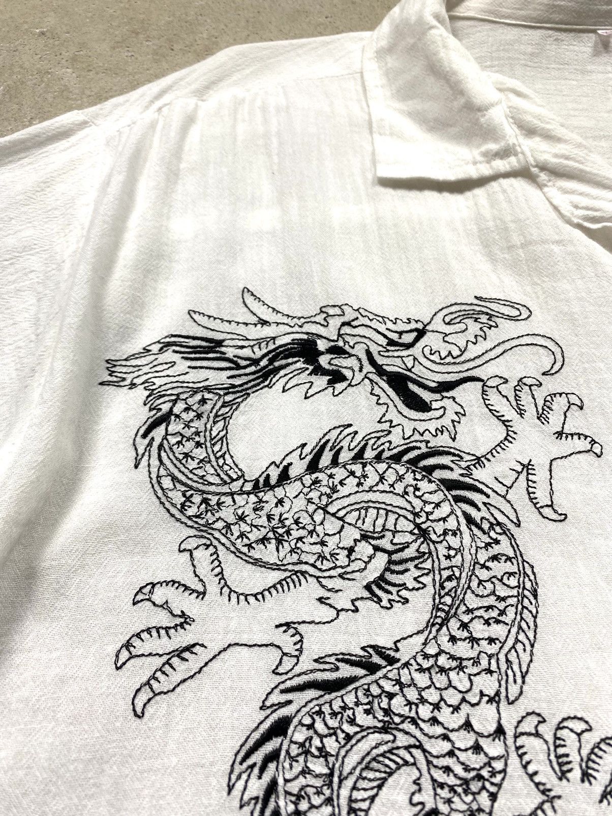Japanese Brand Rare! Vintage Japanese Dragon Shirt Archive Hype Size US XL / EU 56 / 4 - 7 Thumbnail