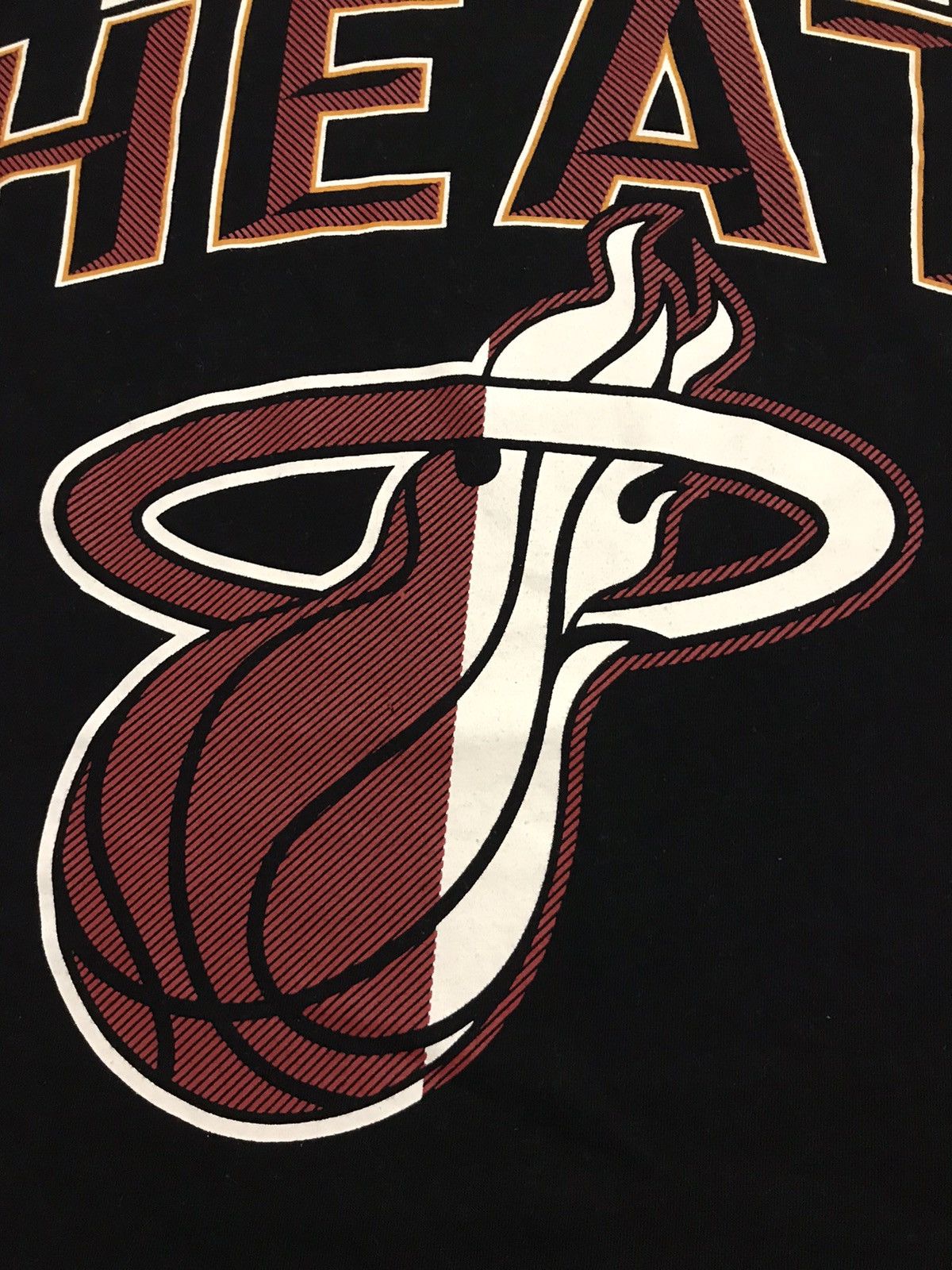 NBA Miami Heat t-shirt black style size S Size US S / EU 44-46 / 1 - 5 Thumbnail