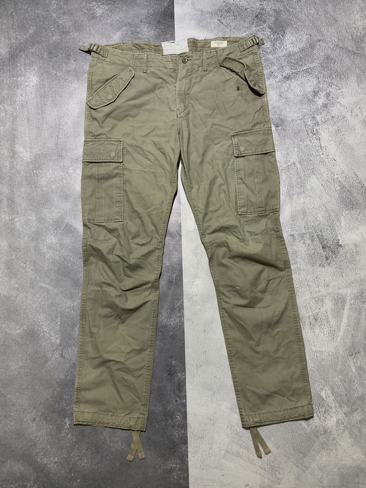 Vintage Vintage Y2K wide cargo pants workwear style size 36 Size US 36 / EU 52 - 1 Thumbnail