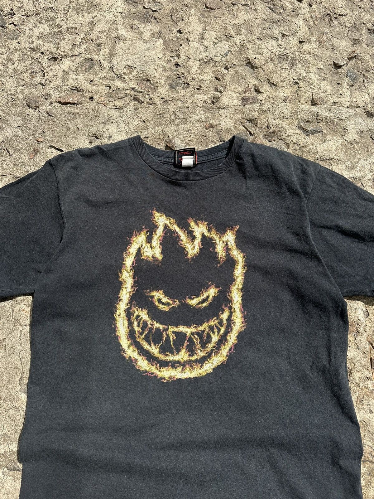 Spitfire × Vintage Vintage 00s Spitfire Skateboards Flame Logo T-Shirt Size US M / EU 48-50 / 2 - 2 Thumbnail